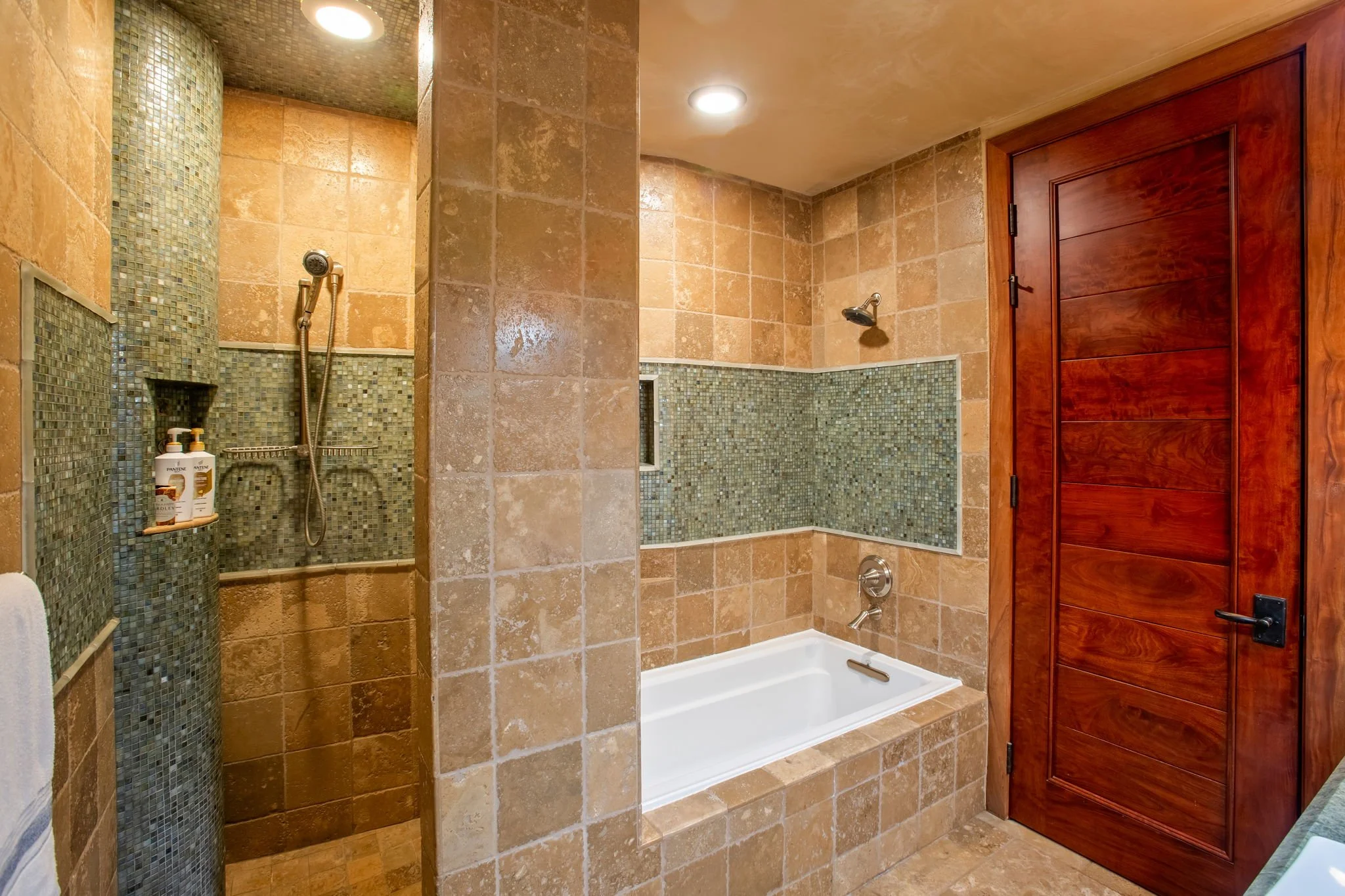 76-web-or-mls-3T3A2572-HDR.jpg