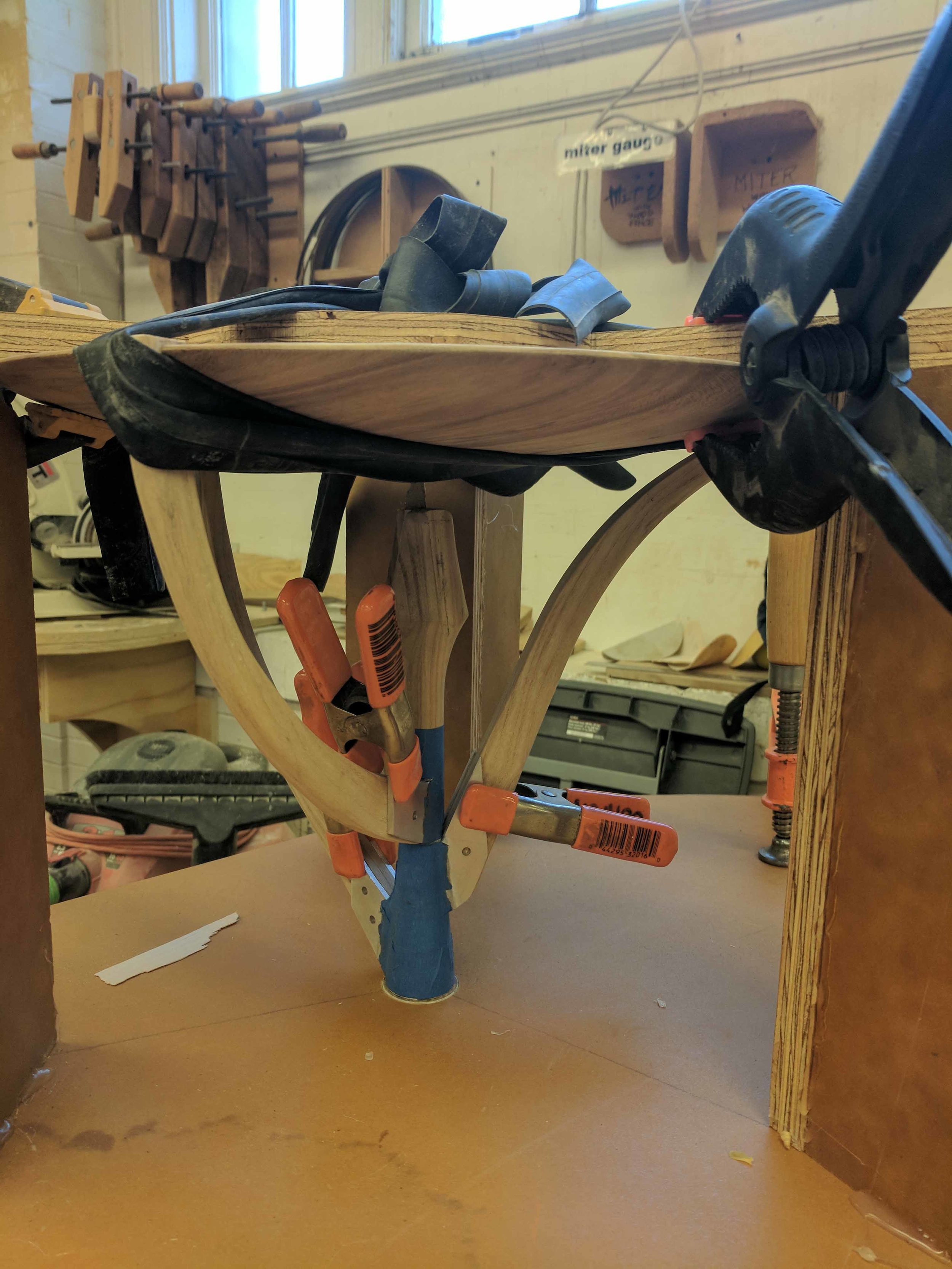 JIG TO ENSURE ARMS, SPINDLE, AND TABLETOP ARE CONNECTED ACCURATELY