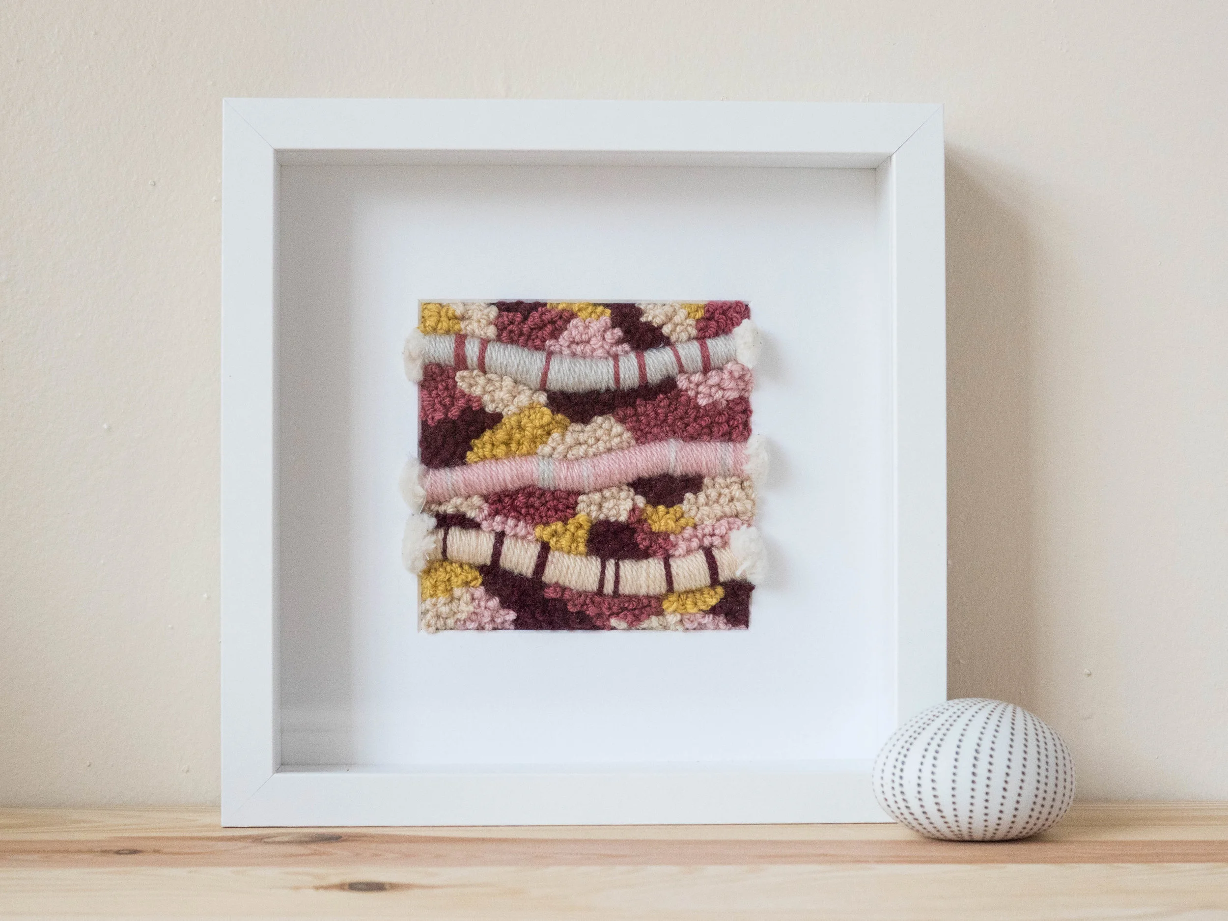 Yarn Embroidery Wall Hanging - Flower Floor - P1010149.jpg