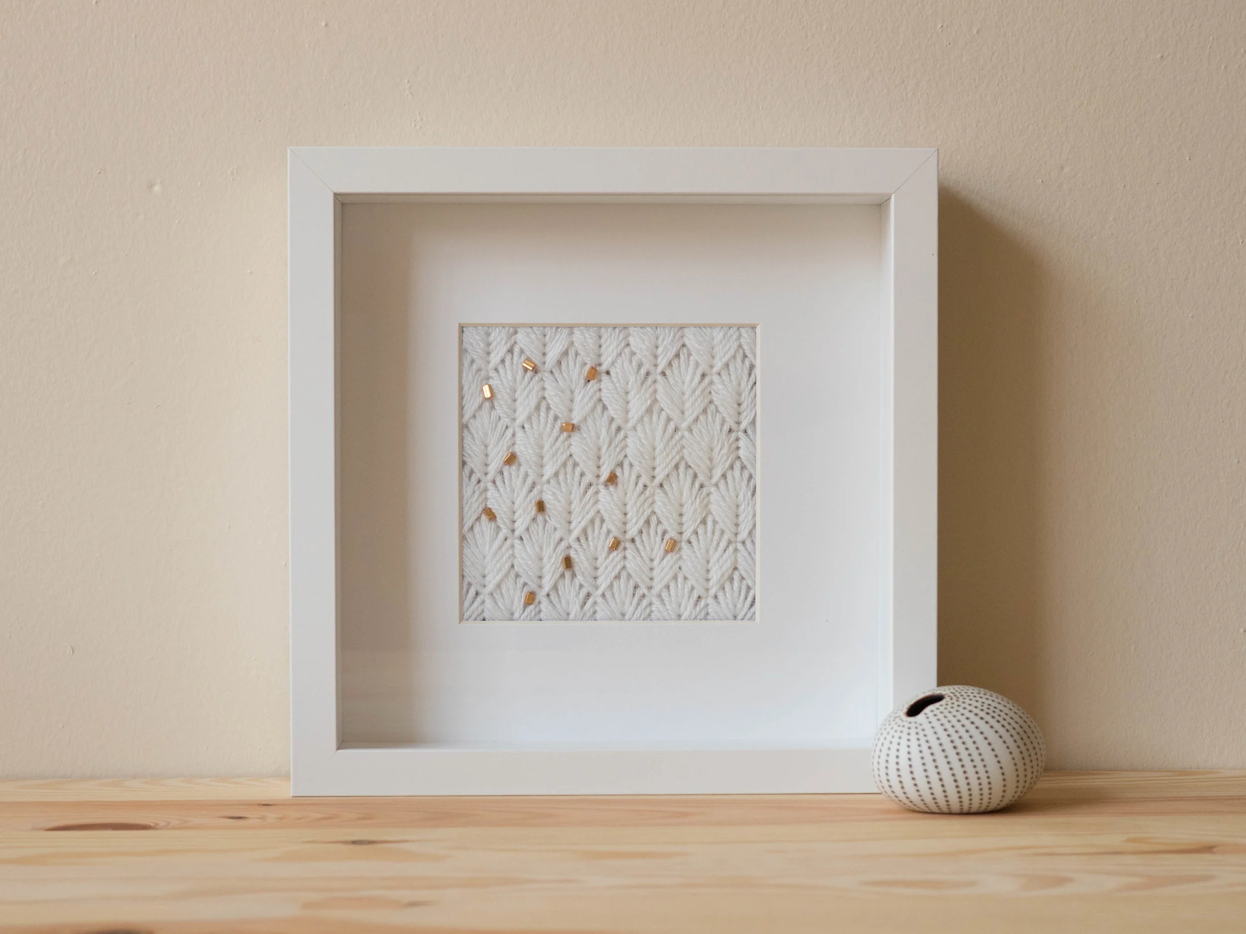 Yarn Embroidery Wall Hanging - White and Copper TBD - P1010337.jpg