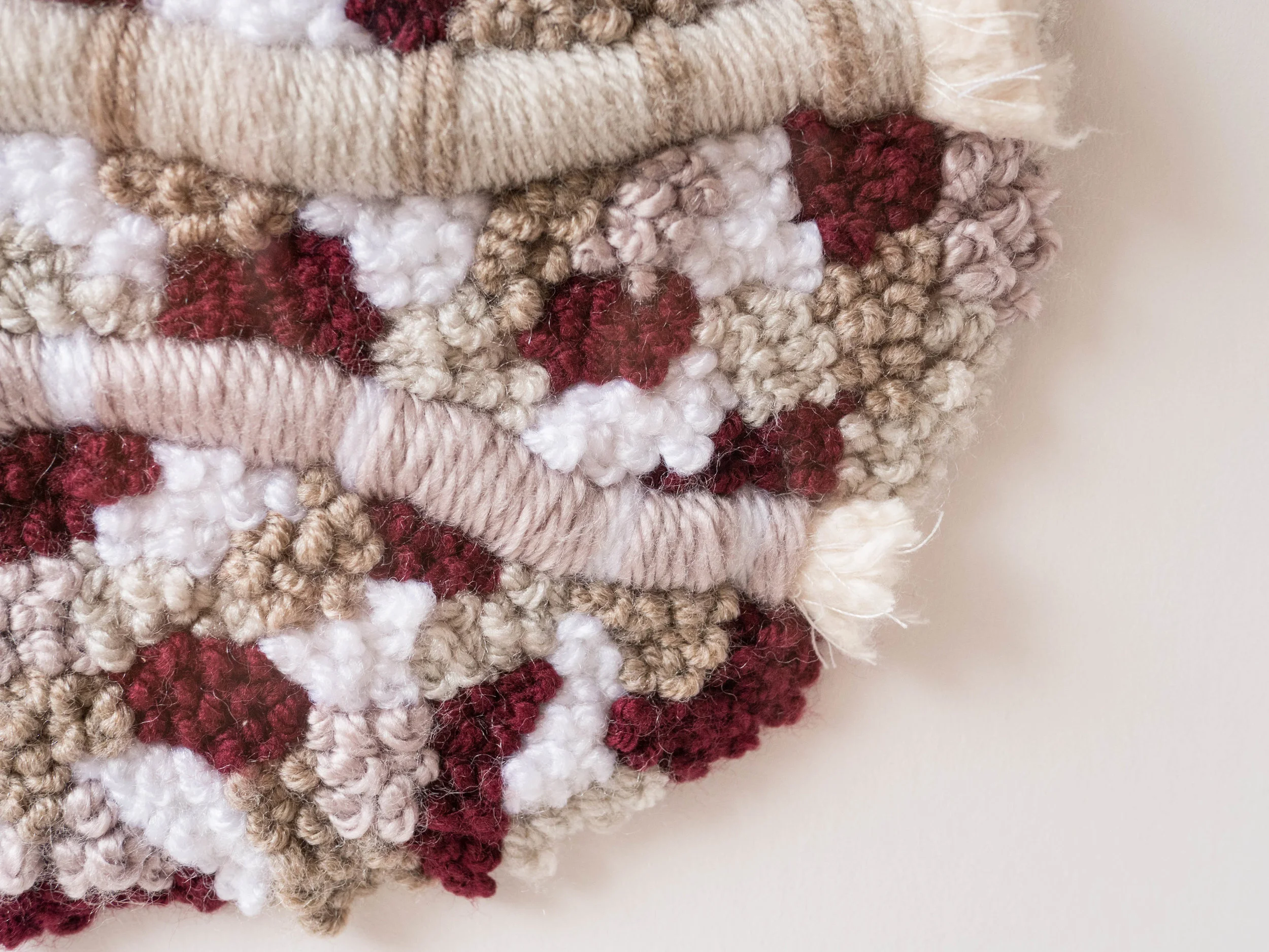 Yarn Embroidery Wall Hanging - 020 - P1010571.jpg