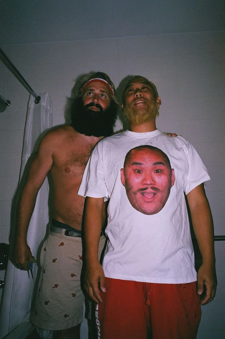 David-Choe-Thumbs-Up-Season-4-Critter-and-David.jpg
