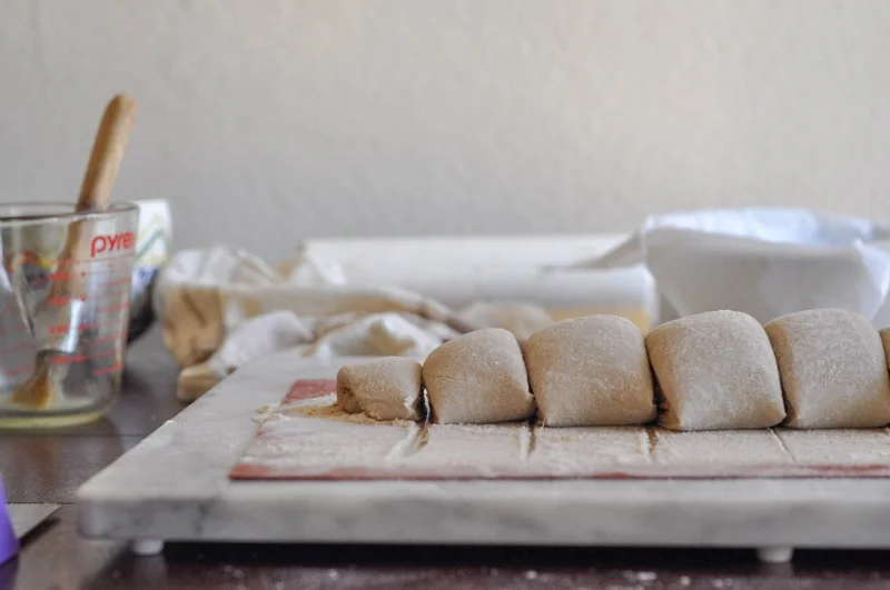 sourdoughrolls-7.jpg