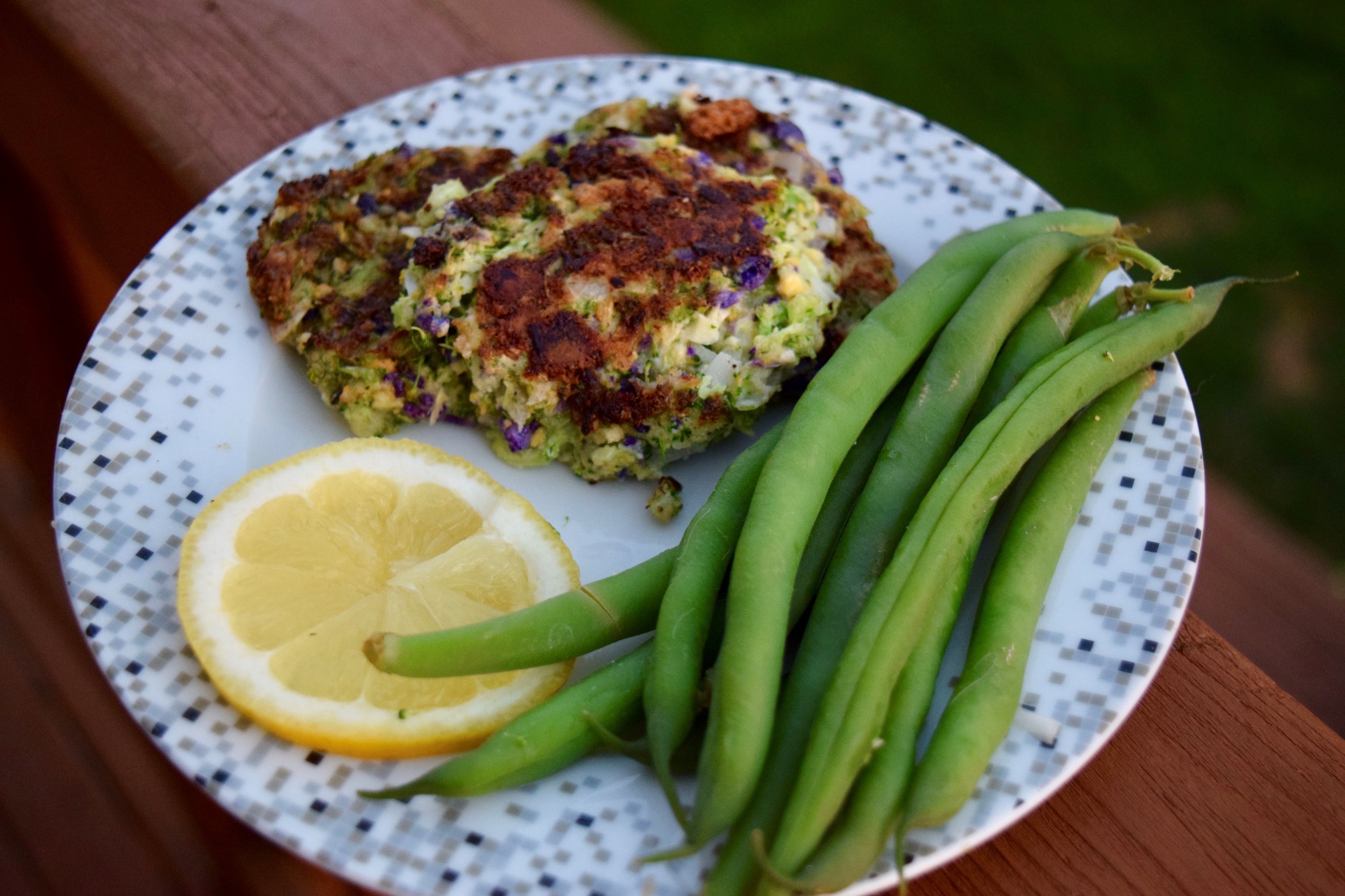 Broccoli Cauliflower Fritters with Lemon Green Beans — Lester's Eats