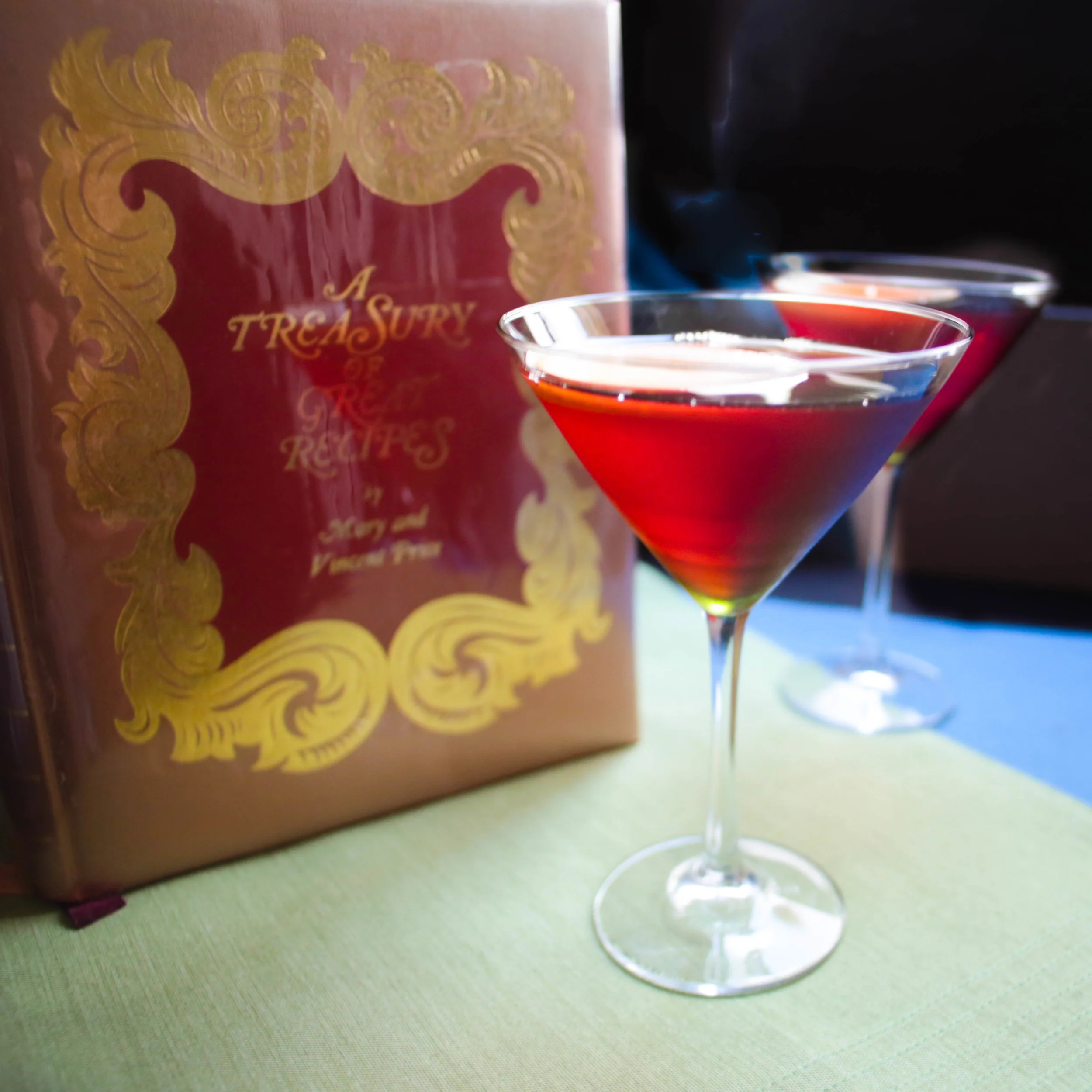 Thirsty Thursday: Waltzing with Vincent Price