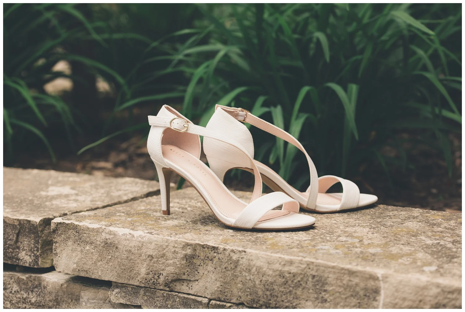 TorontoWeddingPhotographer_0168.jpg