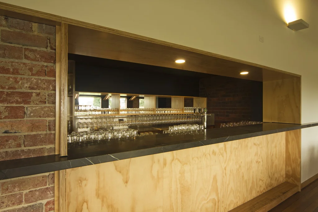 HAW_PrestonCityOval-BenHosking_06_resize.jpg