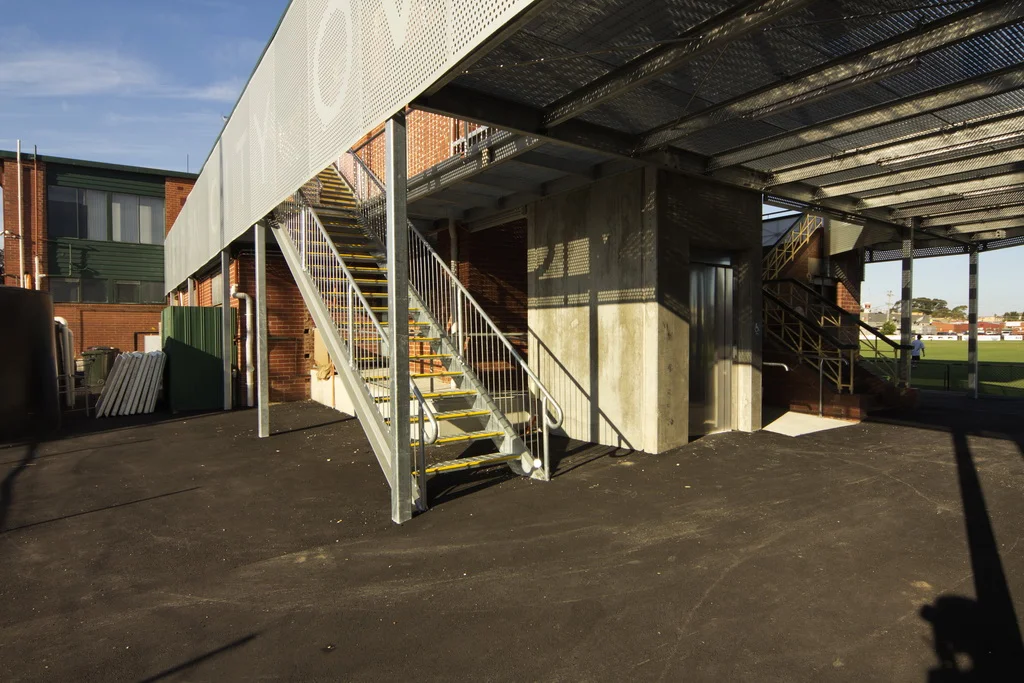 HAW_PrestonCityOval-BenHosking_09_resize.jpg
