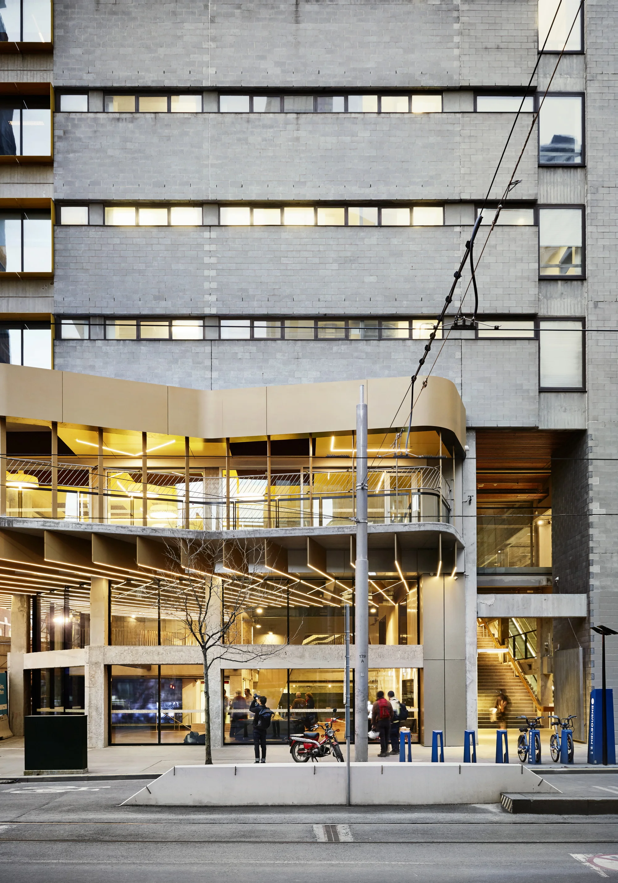 RMIT_S2_107_resize.jpg