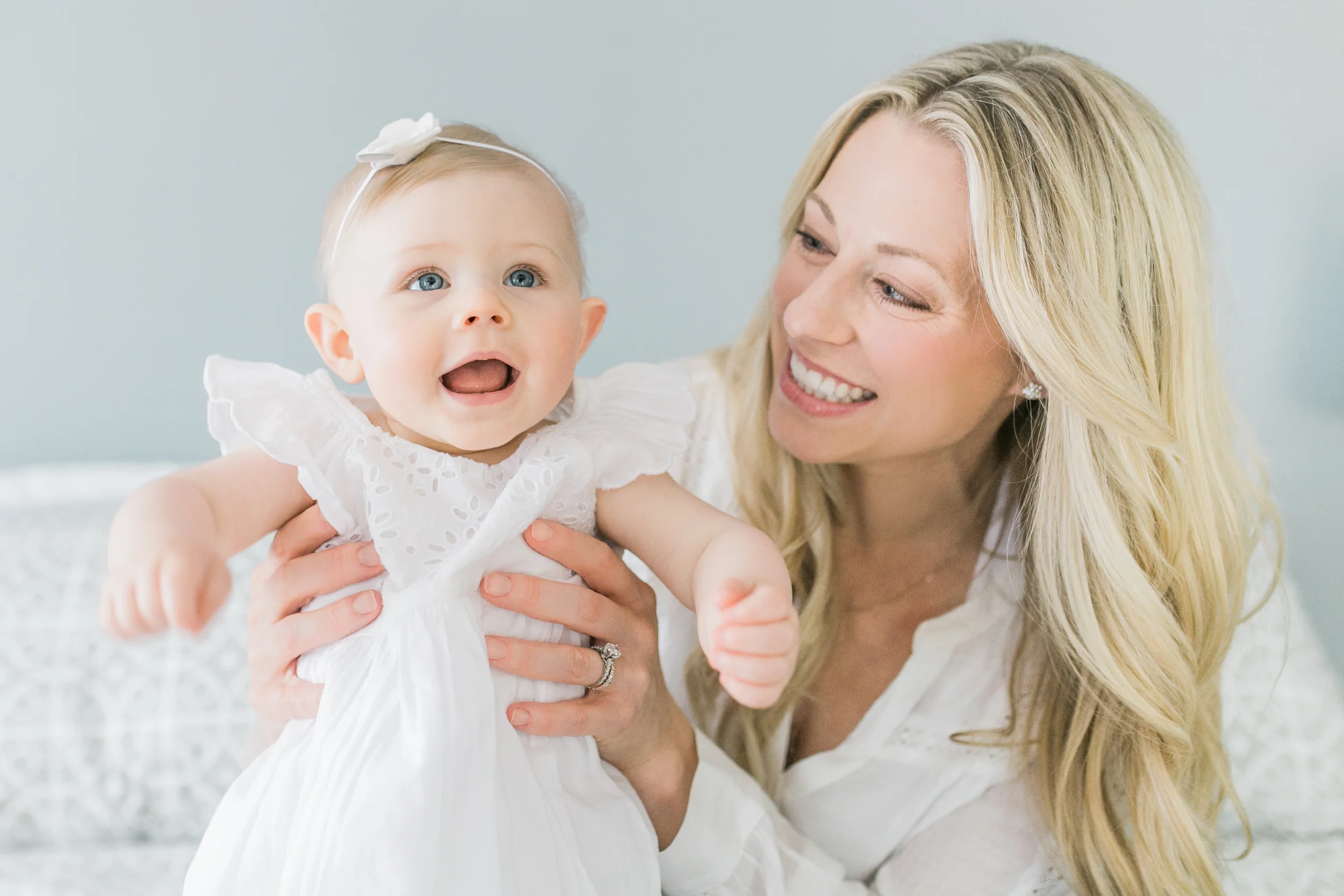 vanessa wyler 6 month lifestyle photography pewaukee wisconsin