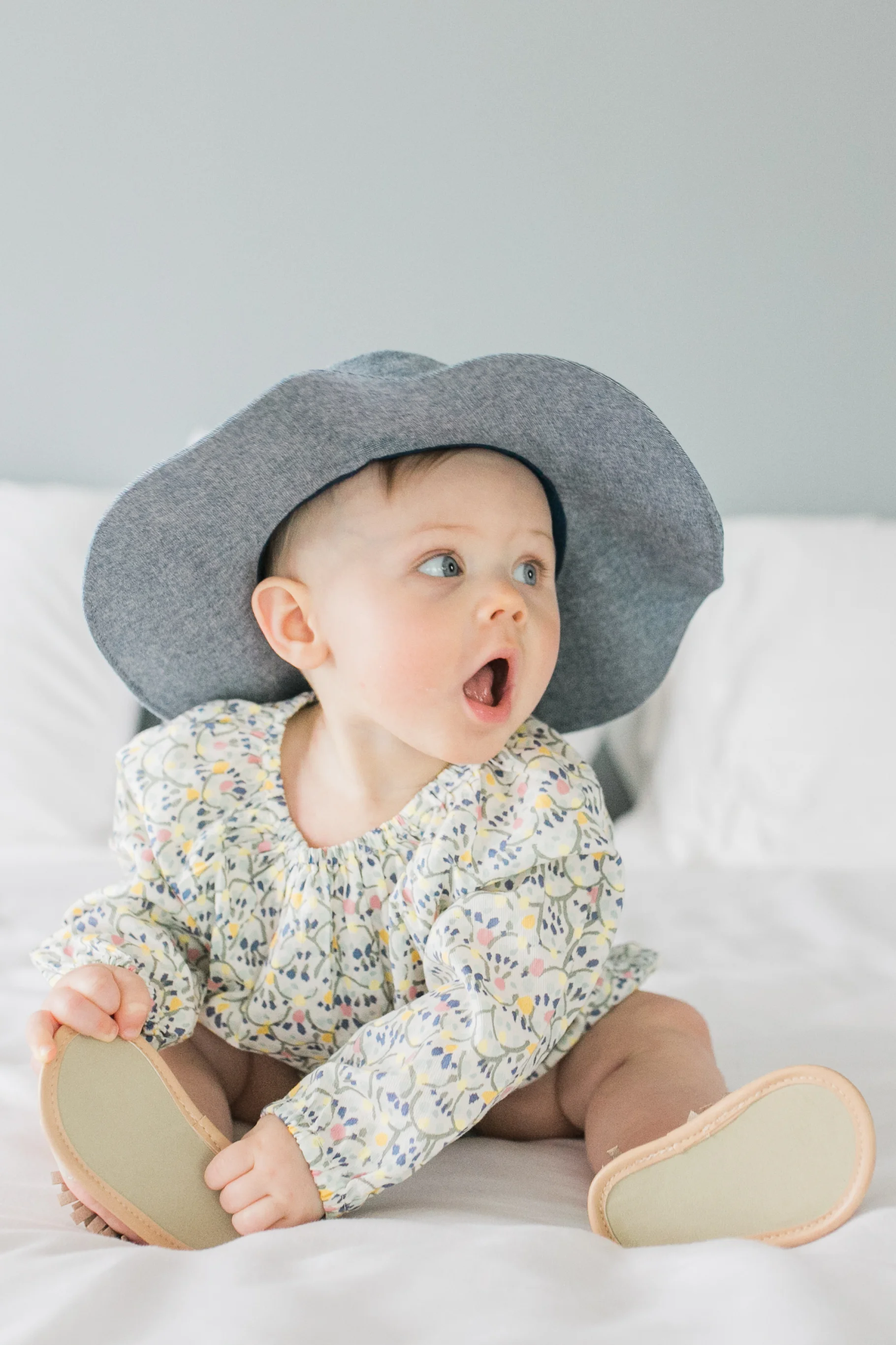 vanessa wyler 6 month lifestyle photography pewaukee wisconsin