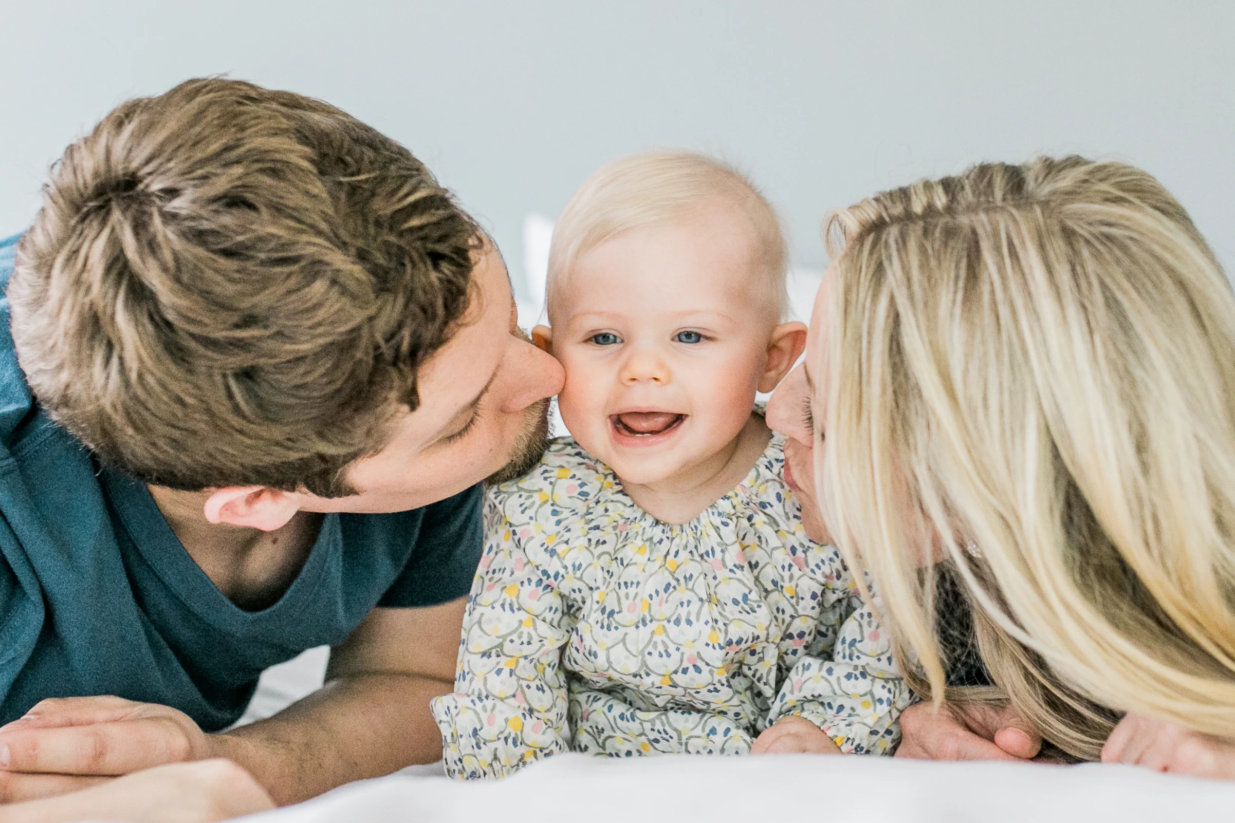 vanessa wyler 6 month lifestyle photography pewaukee wisconsin