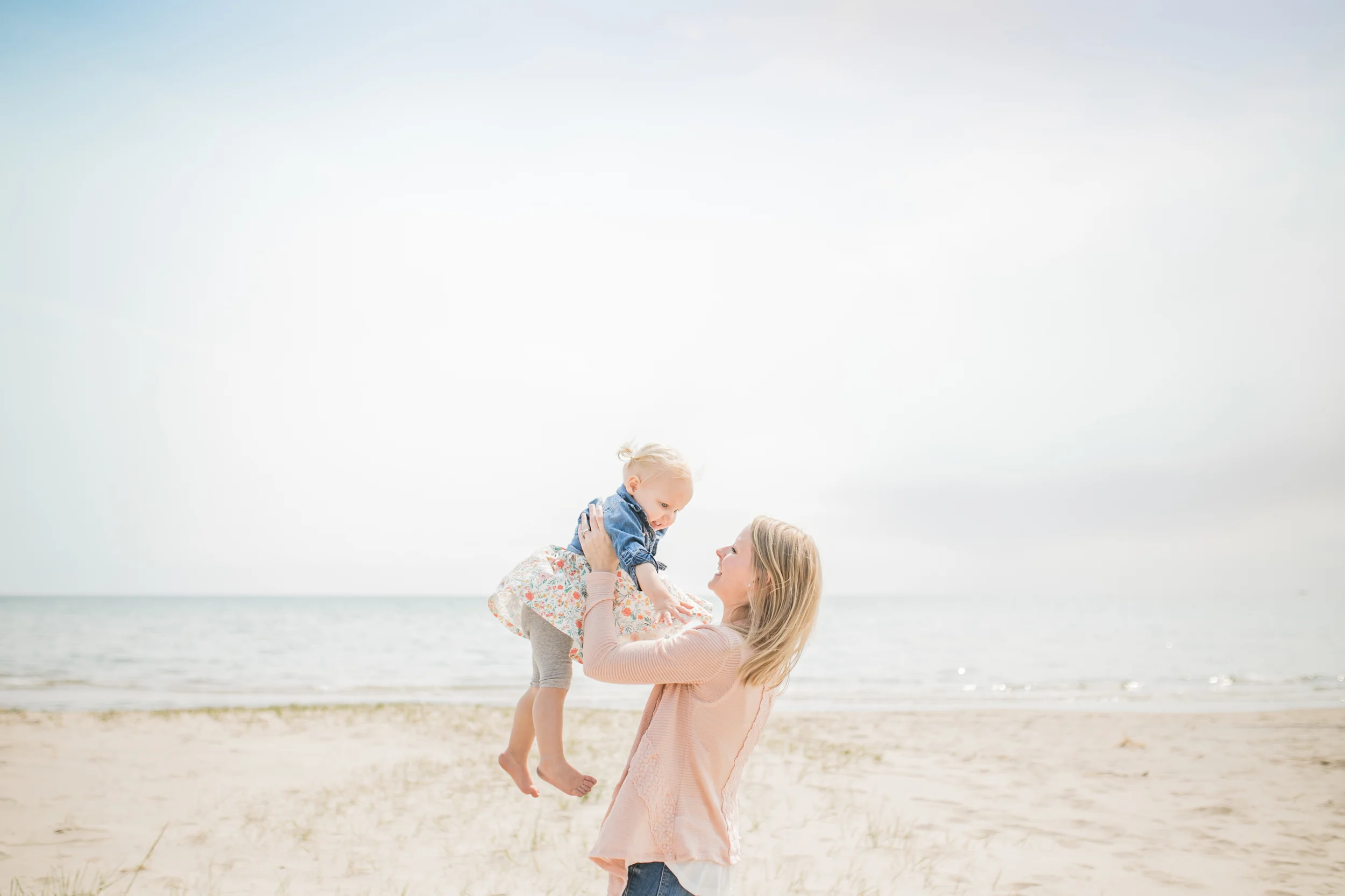 Pewaukee Beach Photographer Vanessa Wyler