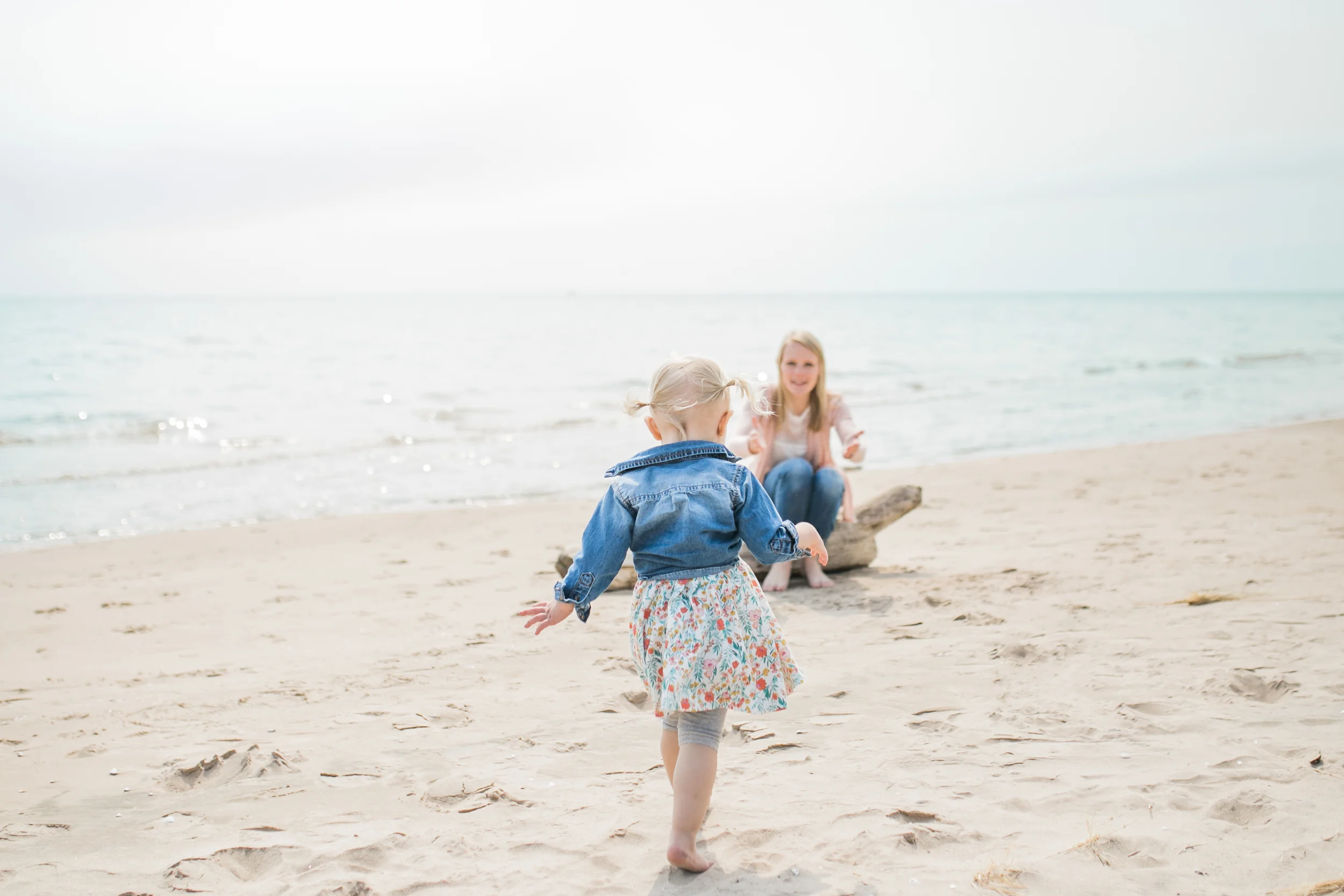 Pewaukee Beach Photographer Vanessa Wyler