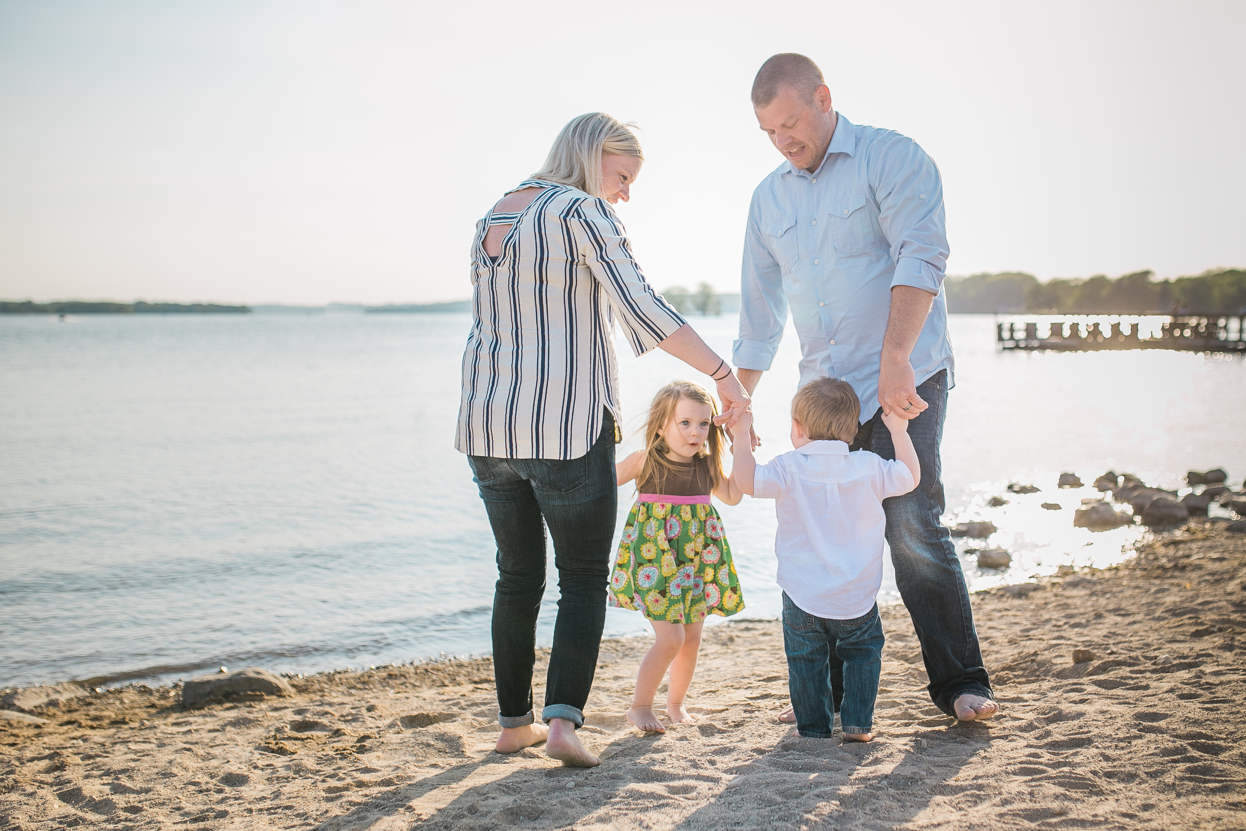 vanessa wyler pewaukee beach family photography