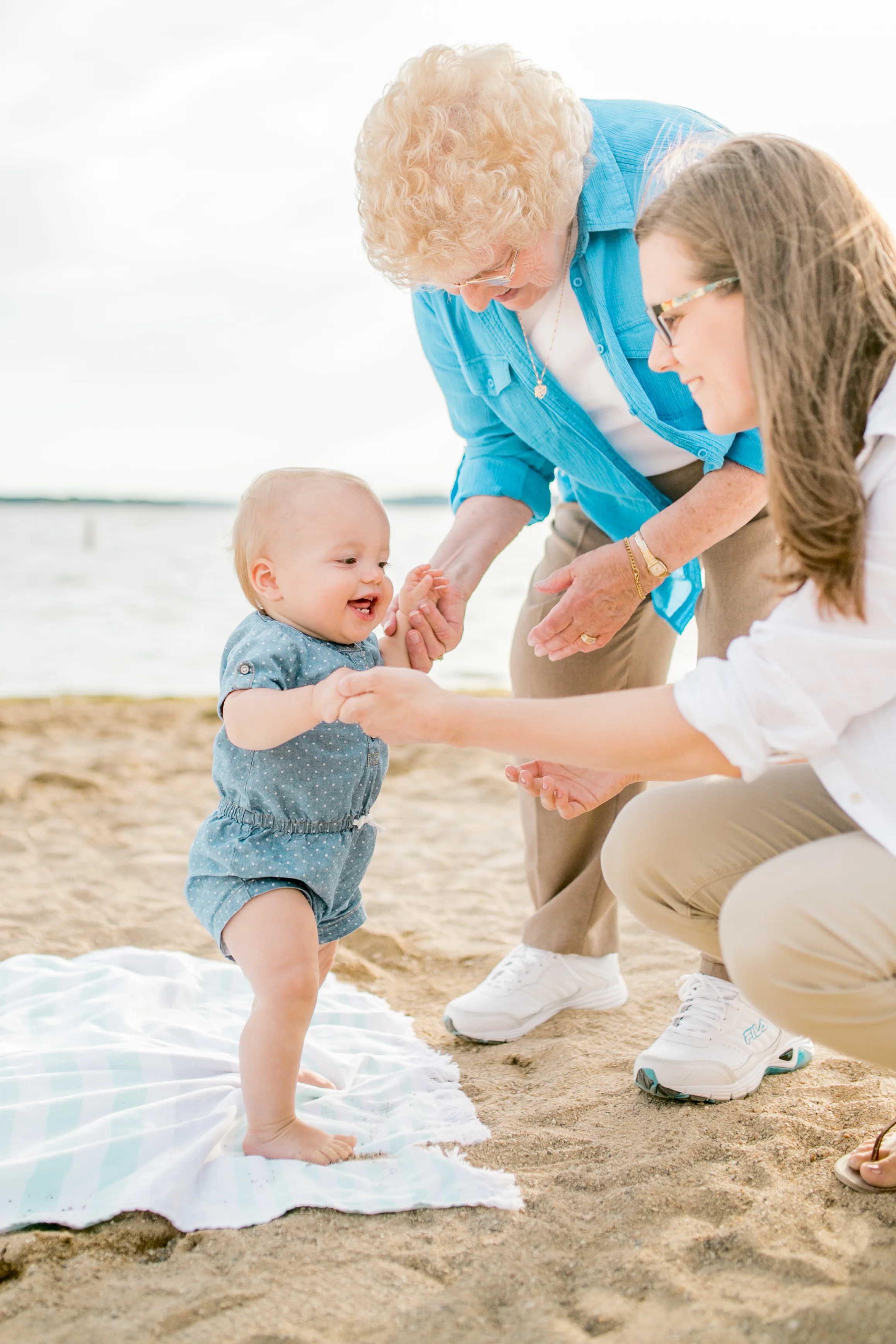 Vanessa Wyler Pewaukee Beach Photography Ice Cream Family Photos Photoshoot