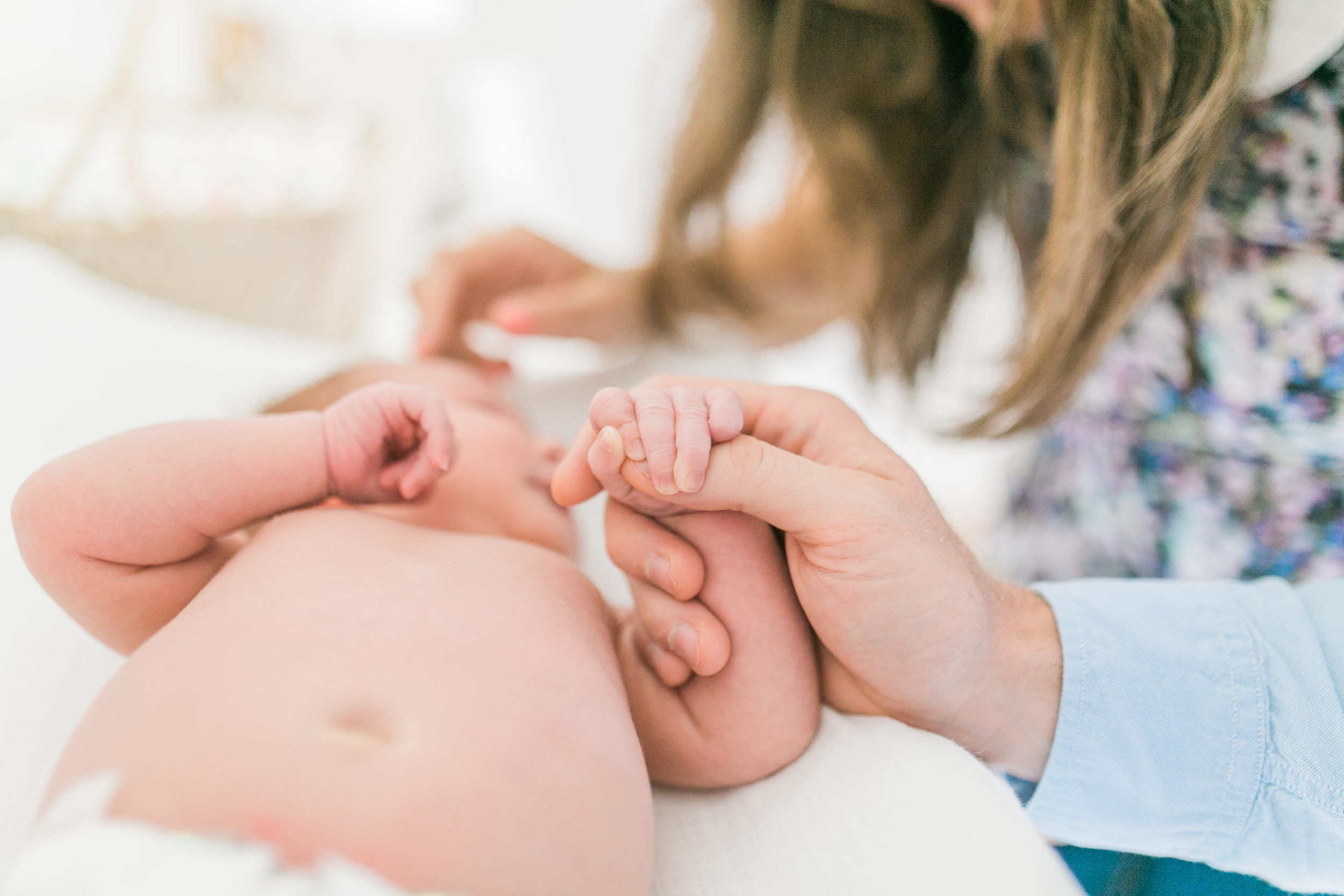 vanessa wyler photography pewaukee oconomowoc newborn lifestyle photos light airy nursery baby animals