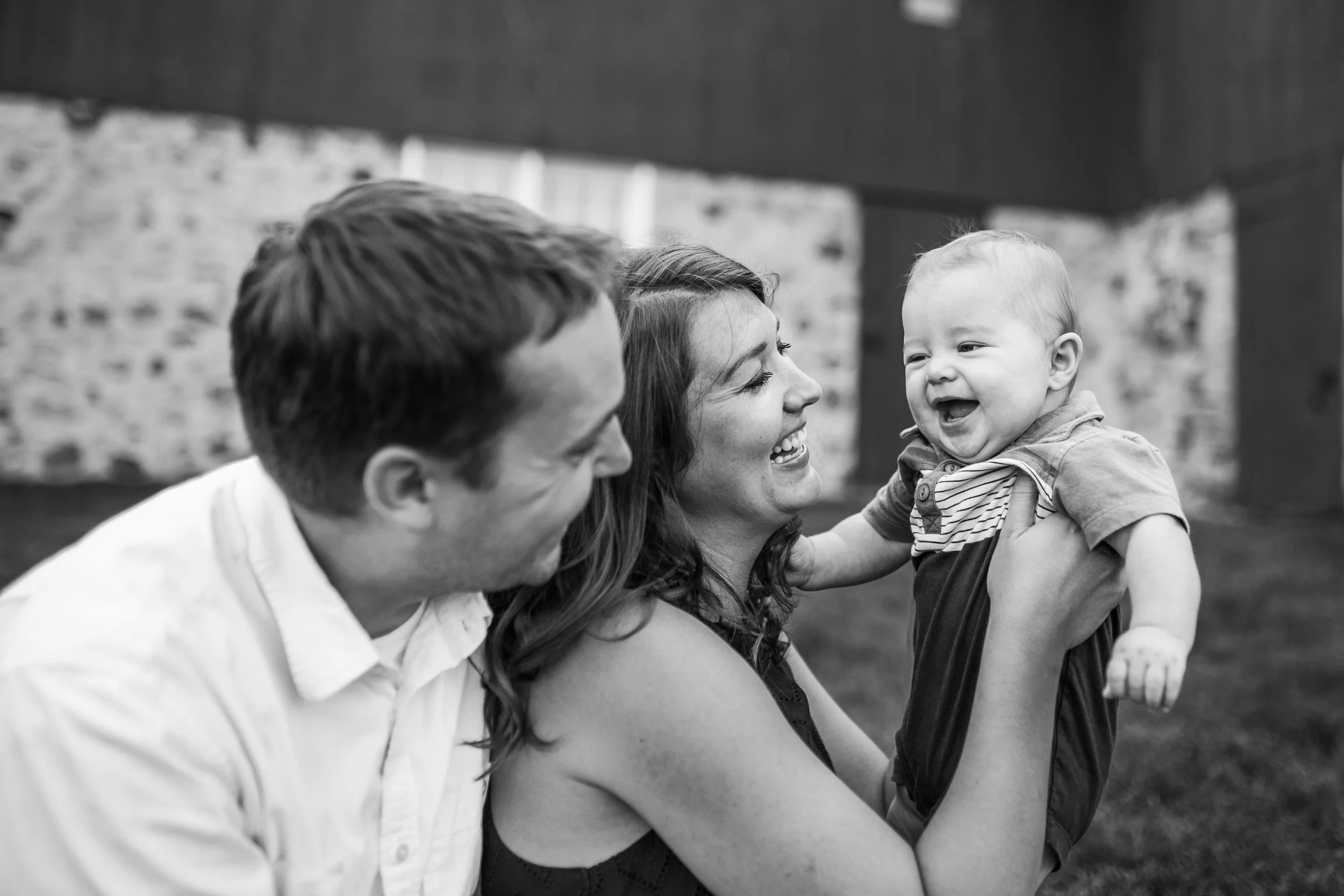 vanessa wyler pewaukee family photography nagawaukee park delafield 6 months old