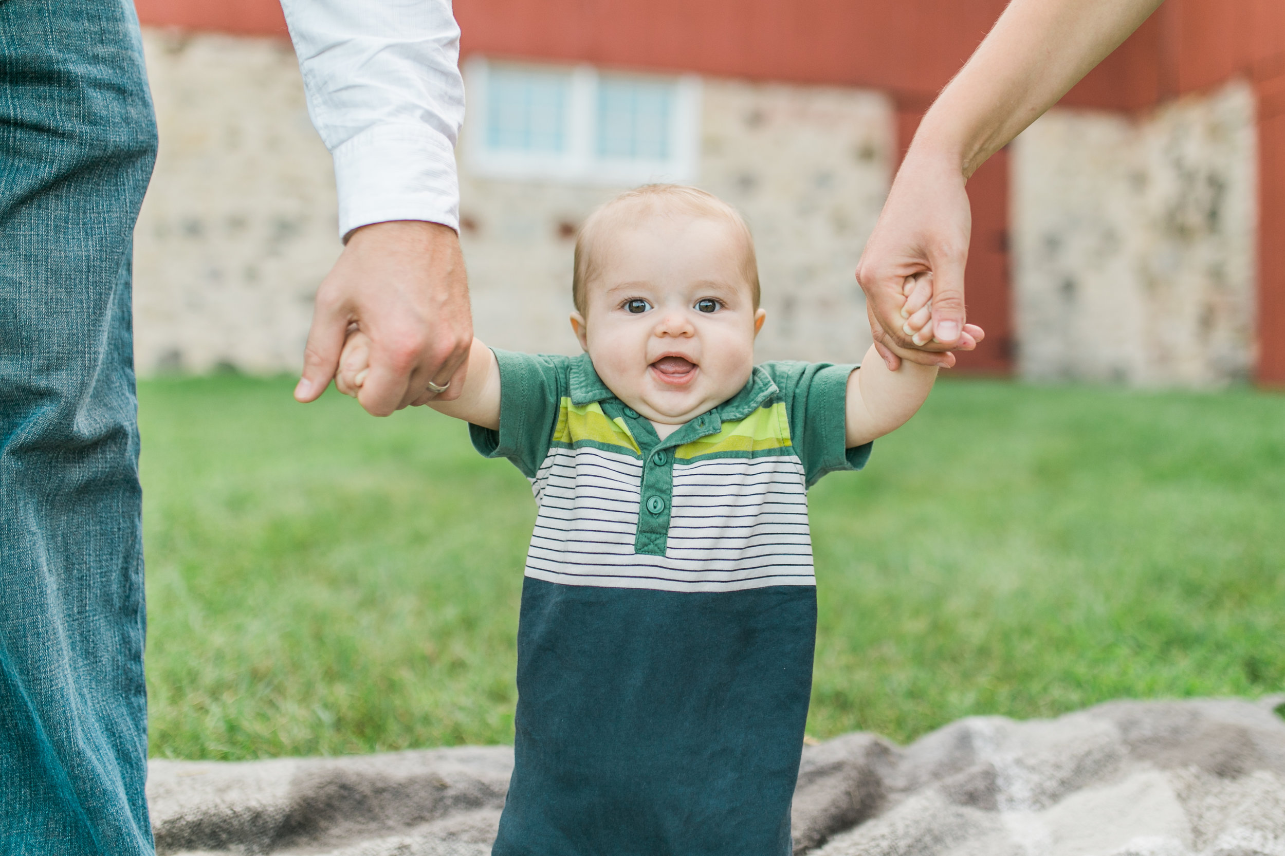 vanessa wyler pewaukee family photography nagawaukee park delafield 6 months old