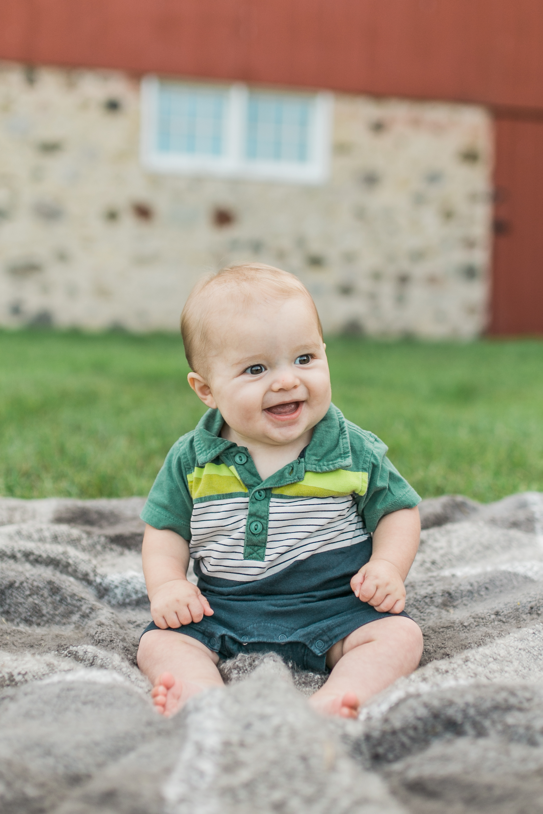 vanessa wyler pewaukee family photography nagawaukee park delafield 6 months old
