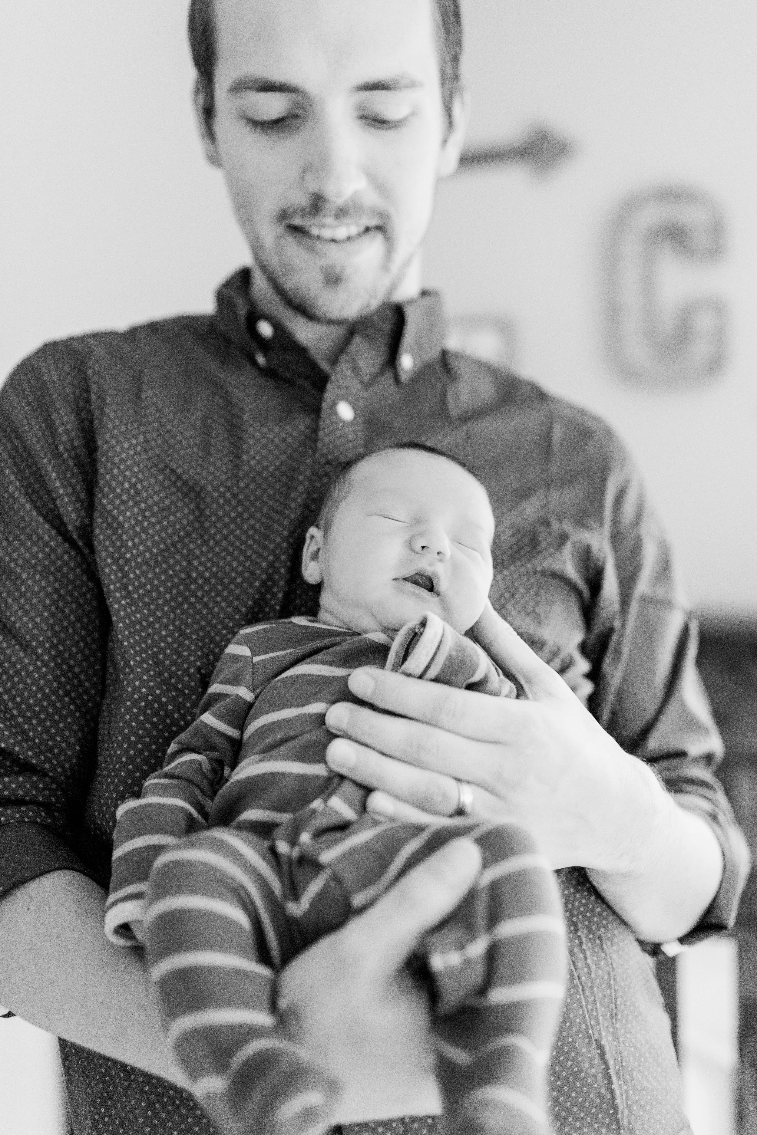 waukesha-in-home-newborn-photography-pewaukee-vanessa-wyler
