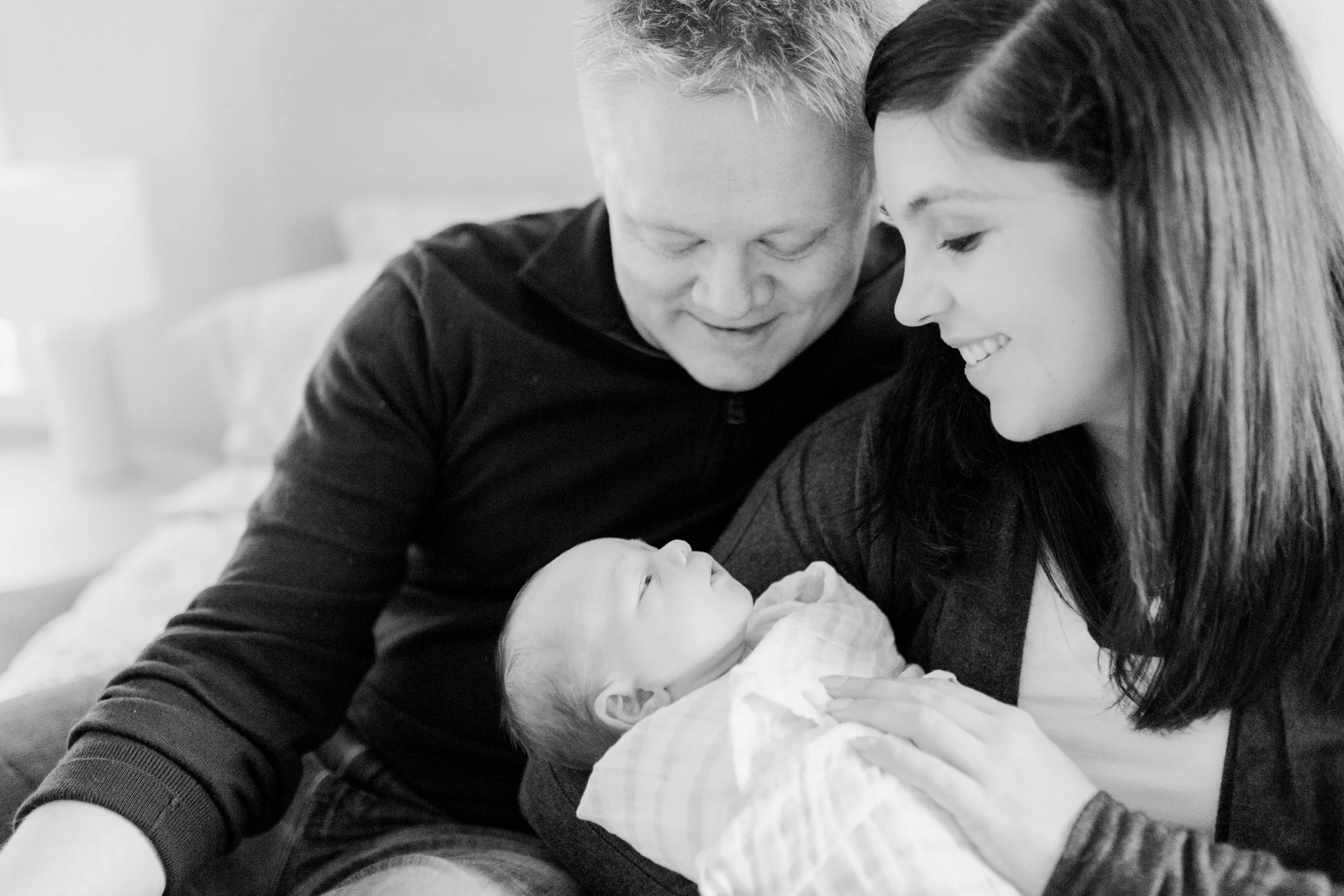 vanessa wyler lifestyle in home newborn photography waukesha milwaukee