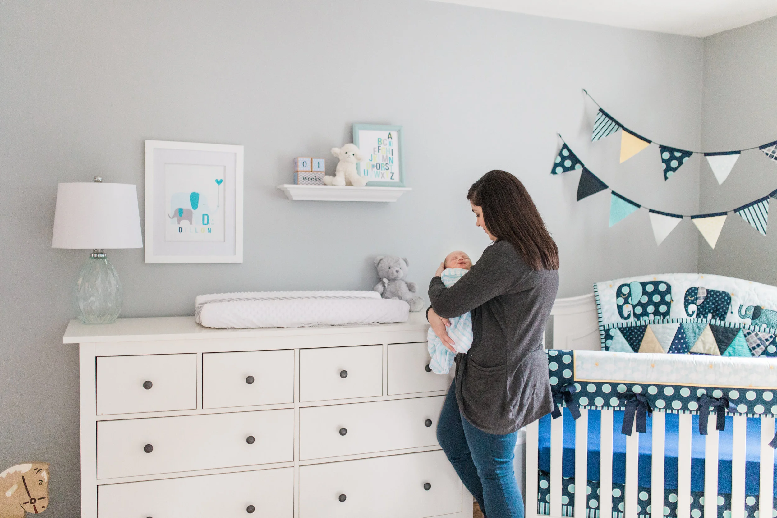 vanessa wyler lifestyle in home newborn photography waukesha milwaukee