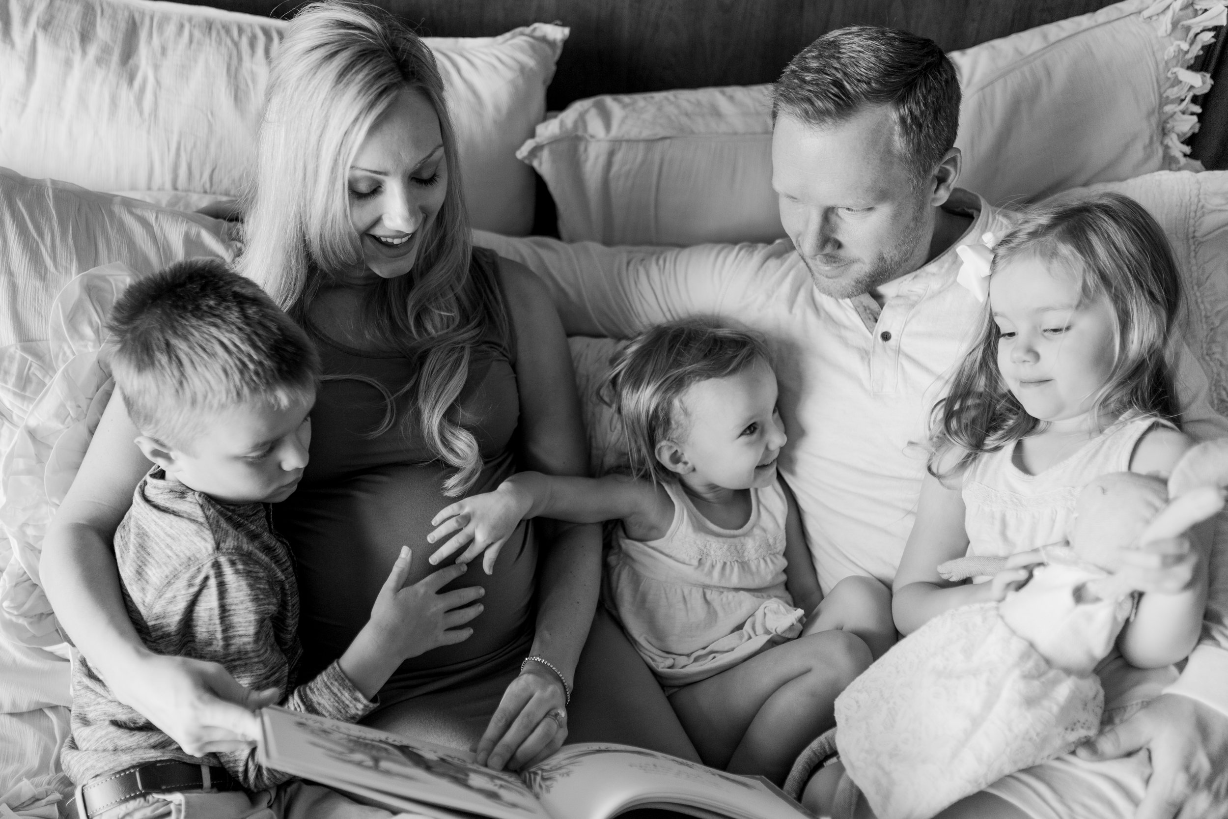 vanessa-wyler-pewaukee-hartland-maternity-photography