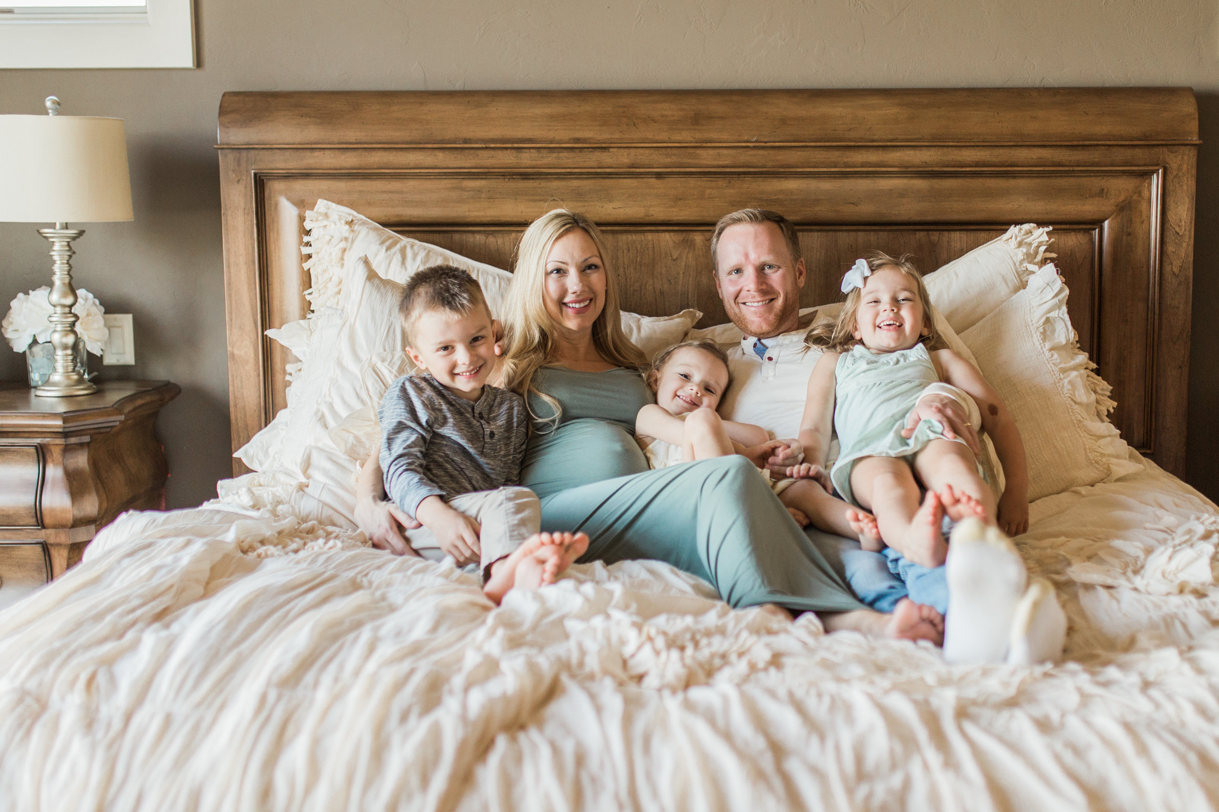 vanessa-wyler-pewaukee-hartland-maternity-photography