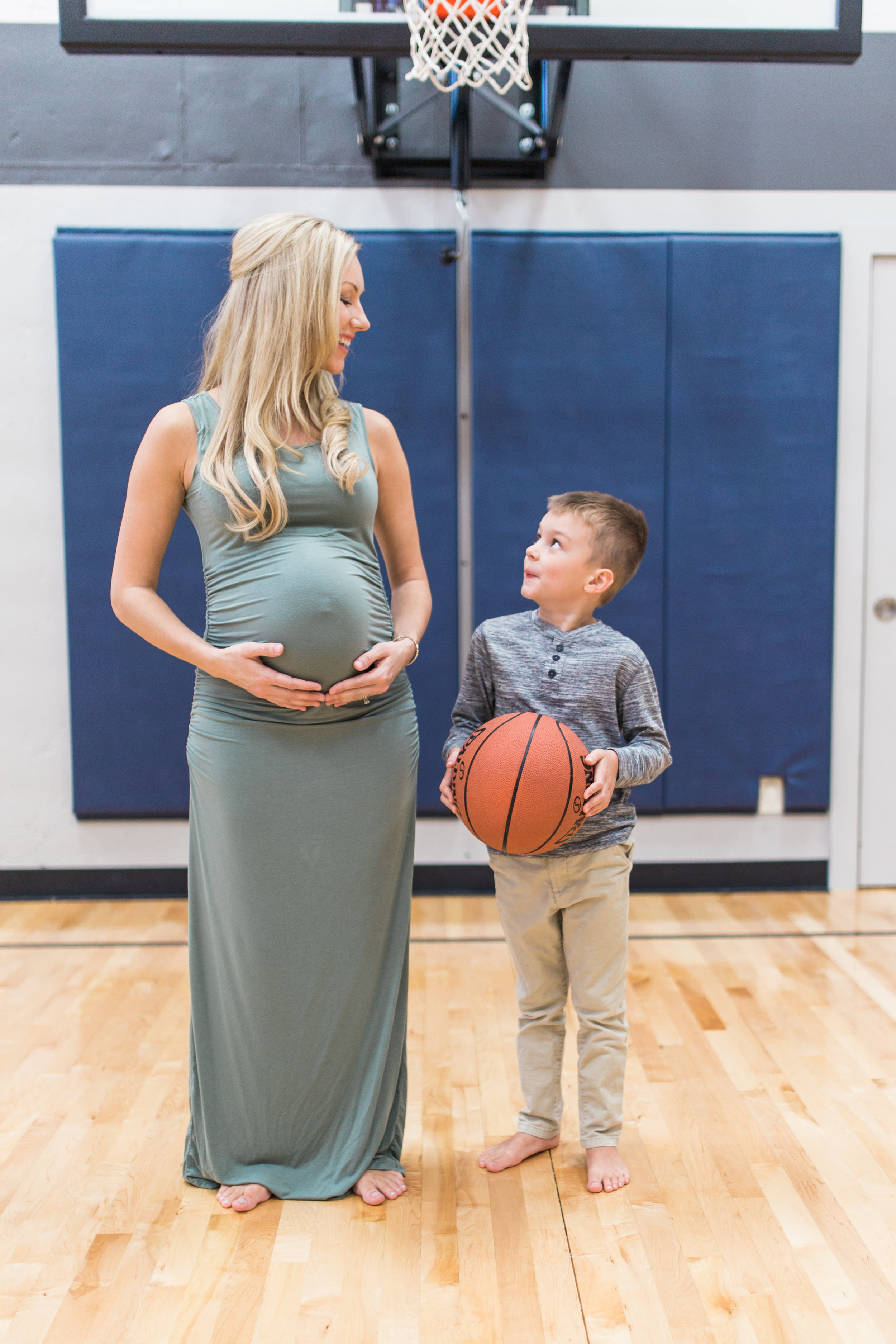 vanessa-wyler-pewaukee-hartland-maternity-photography