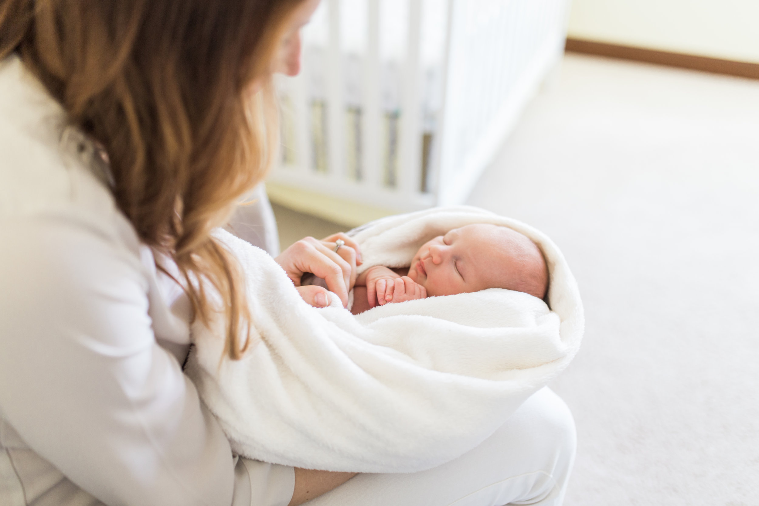 vanessa-wyler-lifestyle-newborn-photography-pewaukee