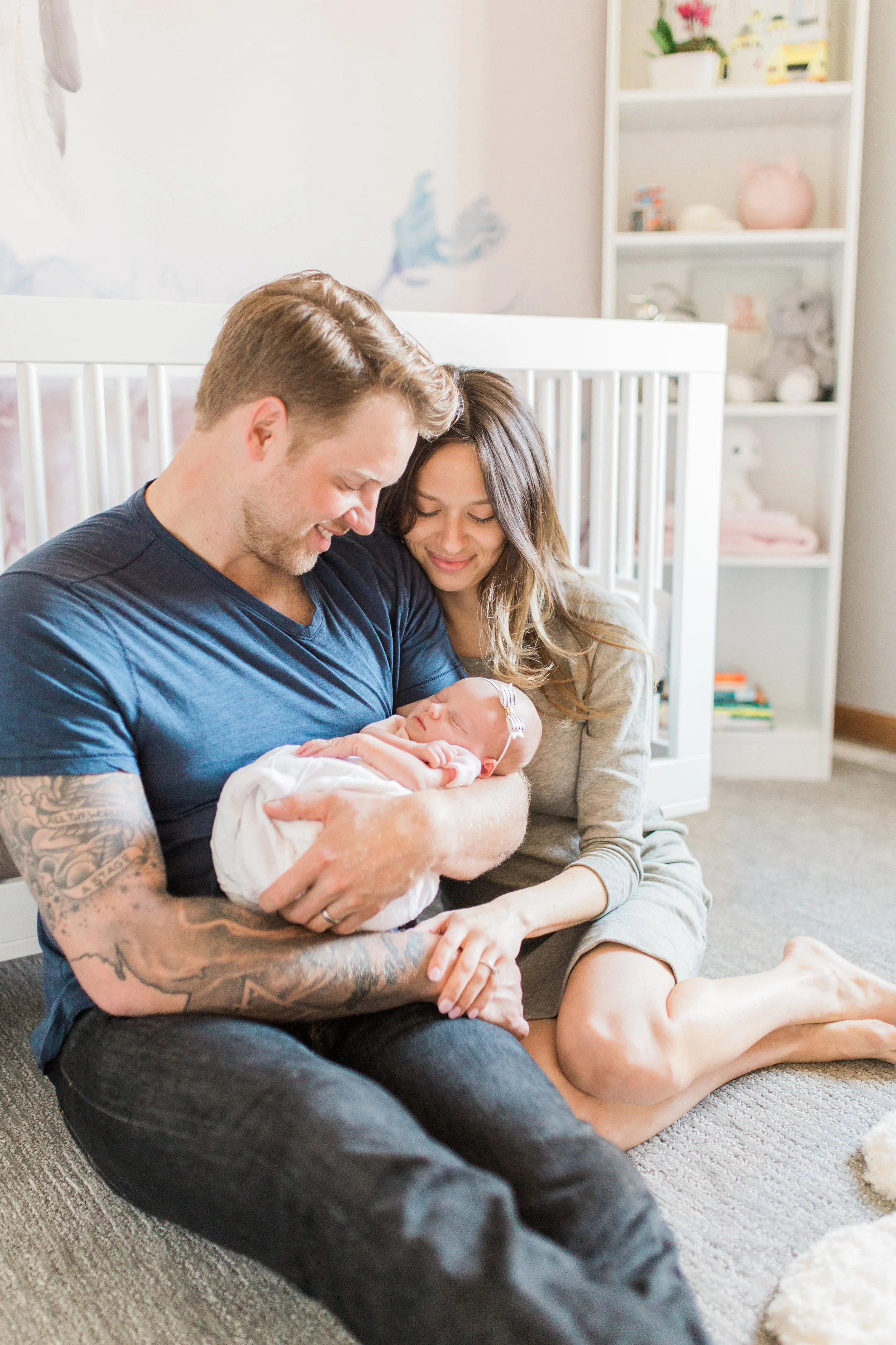vanessa wyler waukesha newborn photography lifestyle floral nursery wallpaper