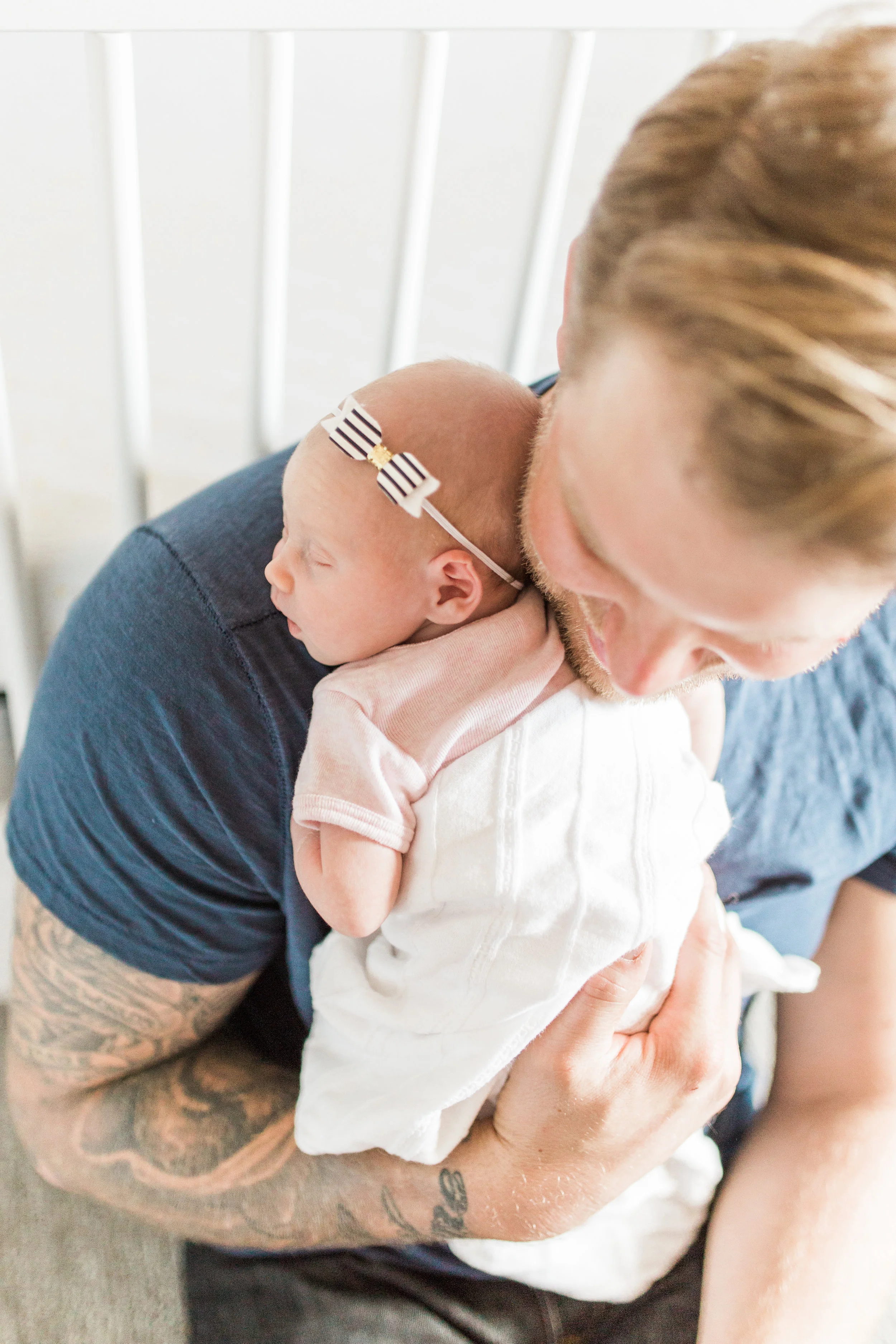 vanessa wyler waukesha newborn photography lifestyle floral nursery wallpaper