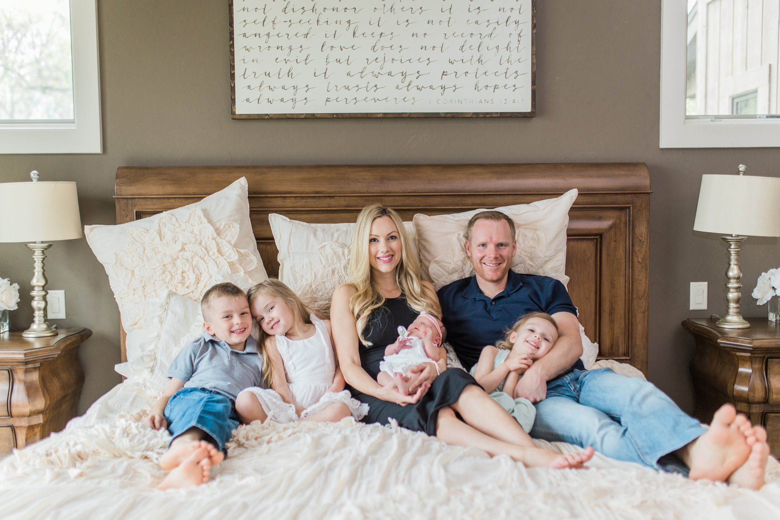 vanessa wyler newborn lifestyle in-home photography hartland pewaukee wi