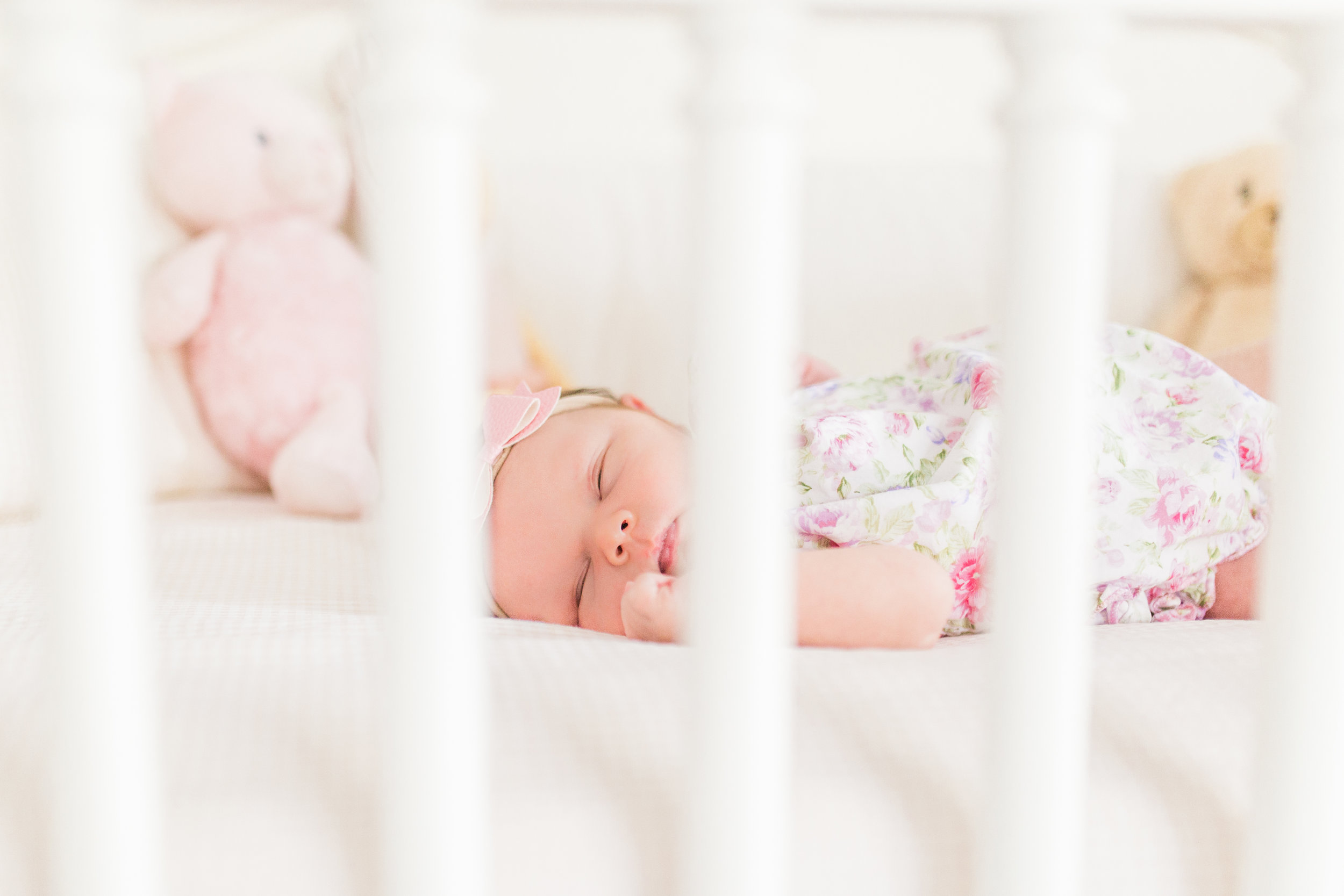 vanessa wyler newborn lifestyle in-home photography hartland pewaukee wi