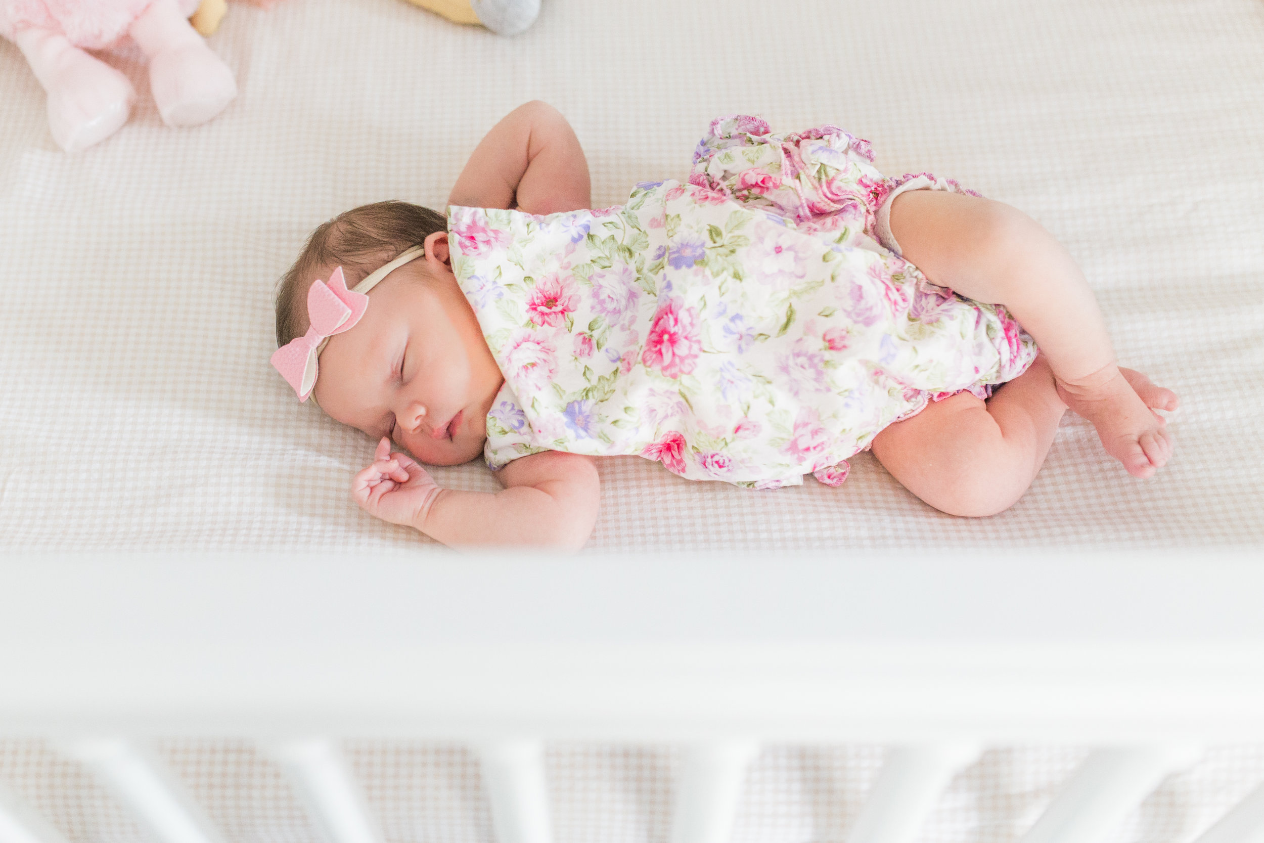 vanessa wyler newborn lifestyle in-home photography hartland pewaukee wi