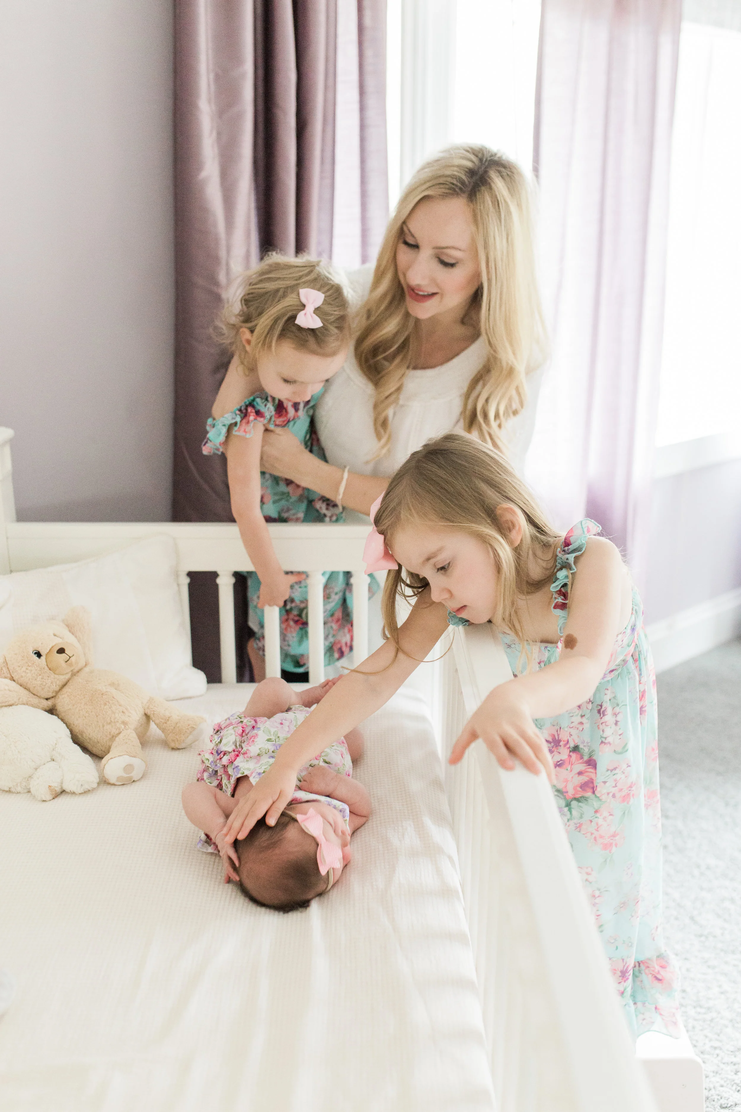 vanessa wyler newborn lifestyle in-home photography hartland pewaukee wi