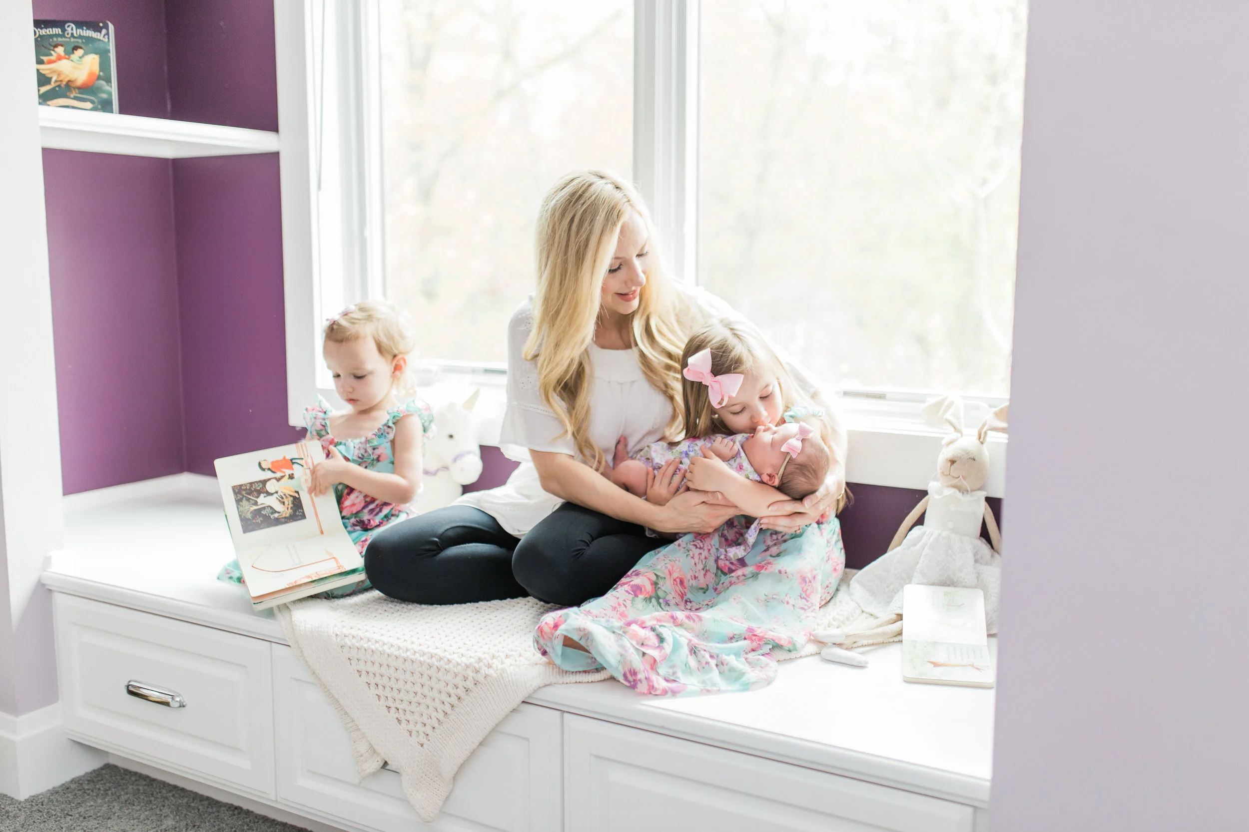 vanessa wyler newborn lifestyle in-home photography hartland pewaukee wi