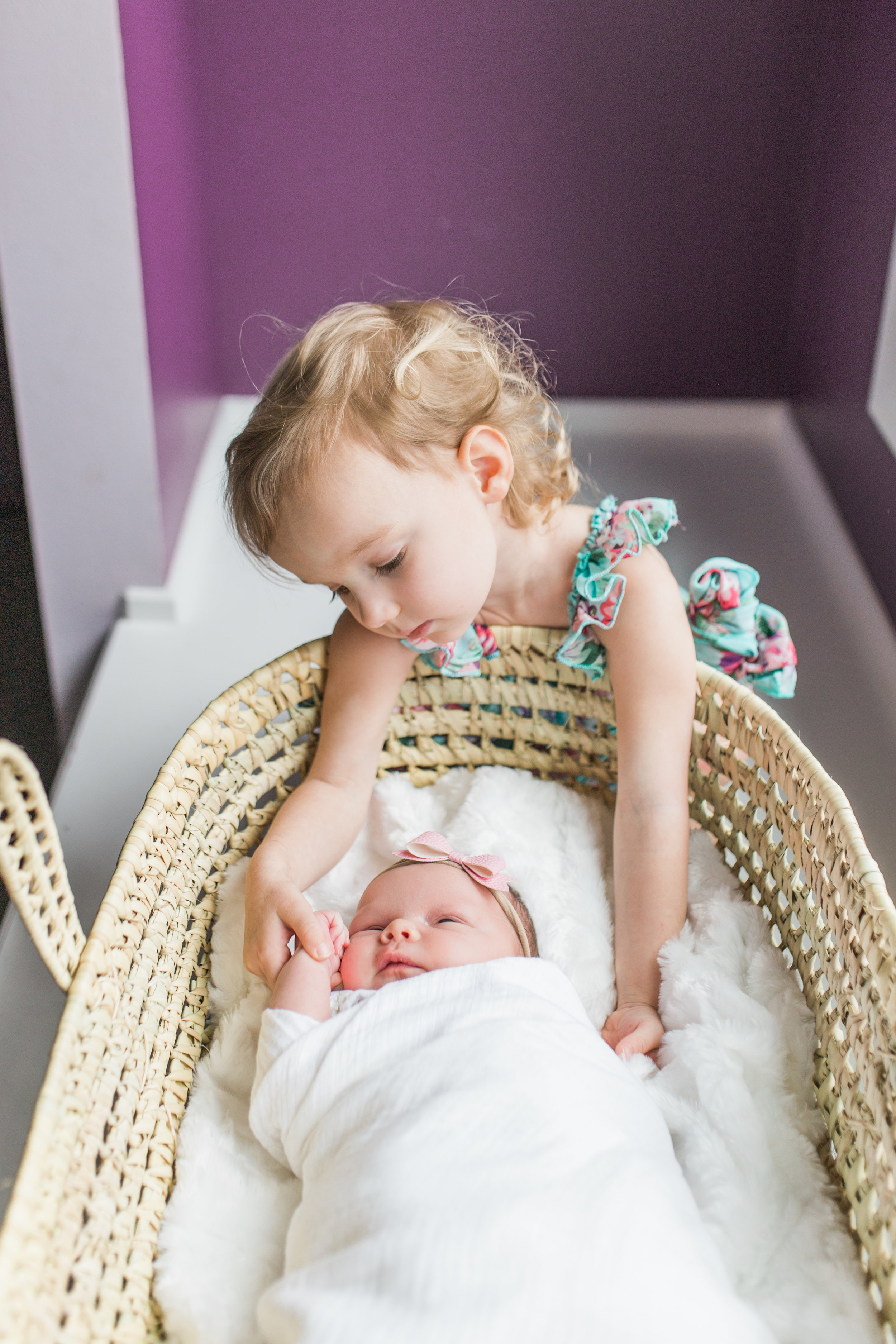 vanessa wyler newborn lifestyle in-home photography hartland pewaukee wi