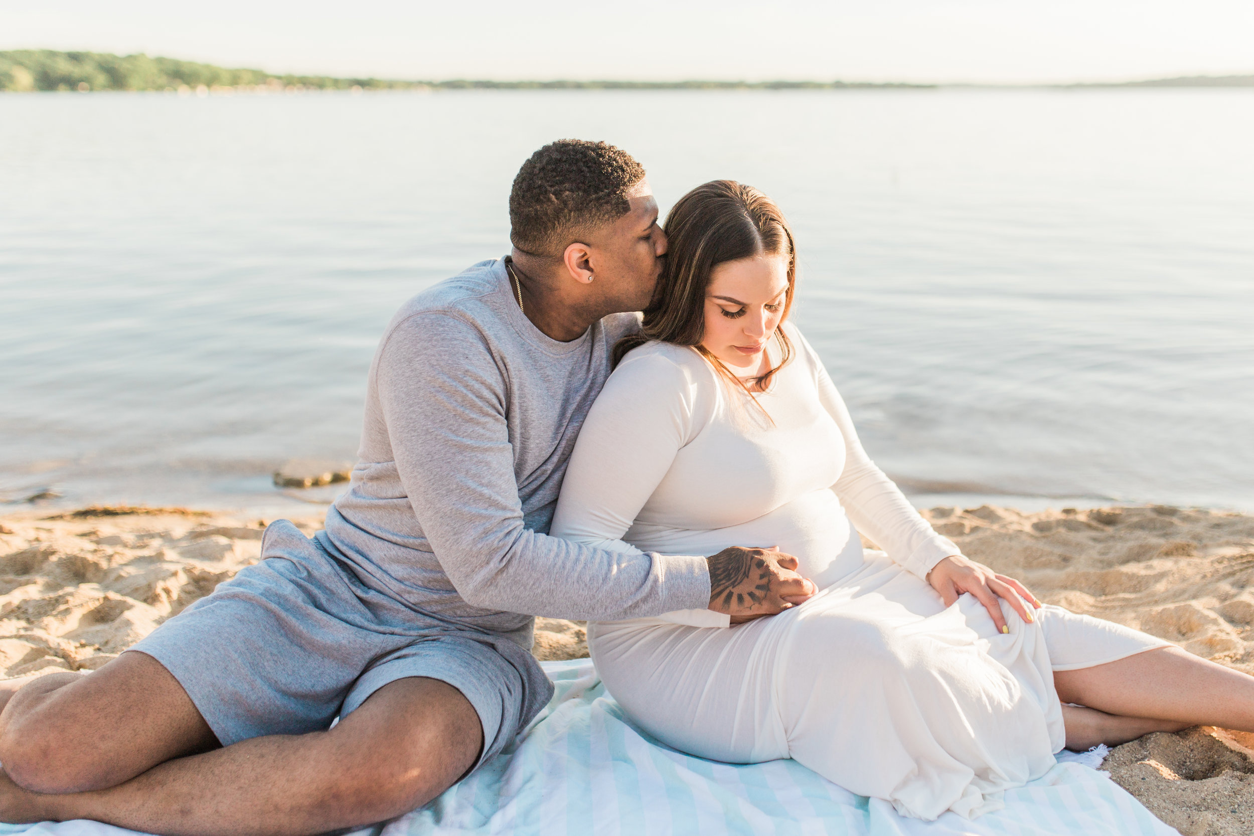 vanessa wyler photographer maternity beach pewaukee