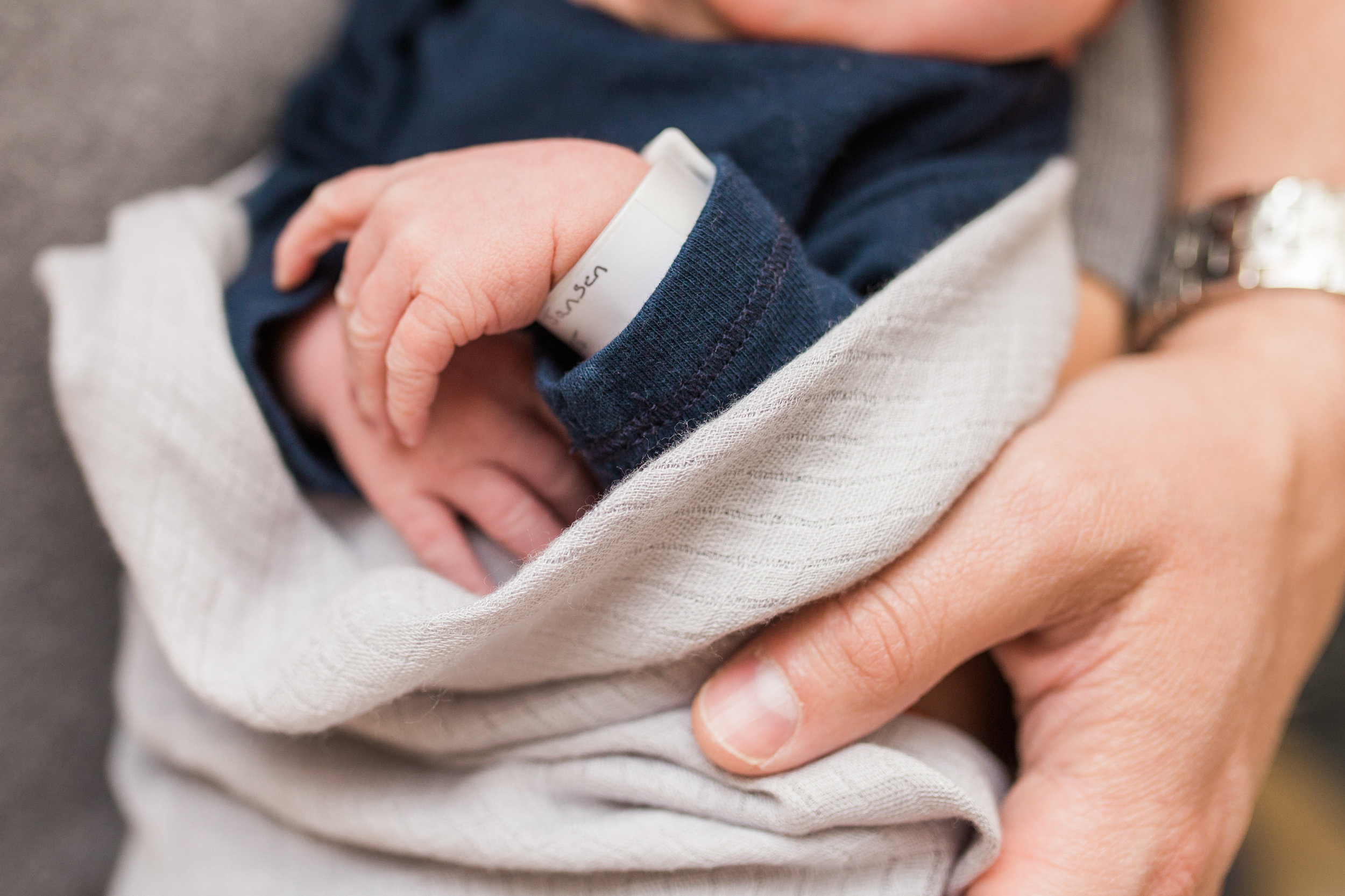 vanessa wyler photography fresh 48 hospital newborn photography brookfield waukesha wisconsin