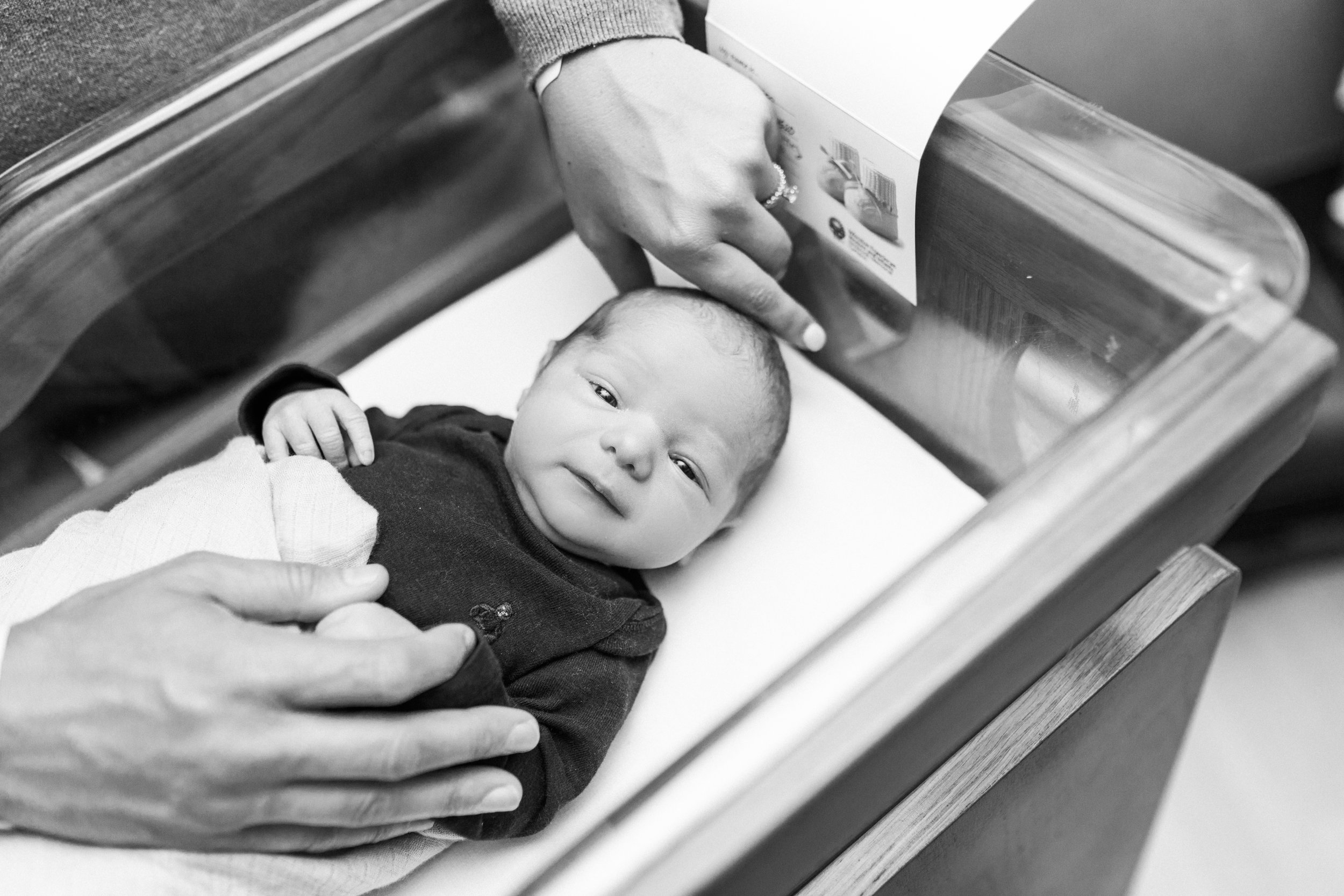 vanessa wyler photography fresh 48 hospital newborn photography brookfield waukesha wisconsin