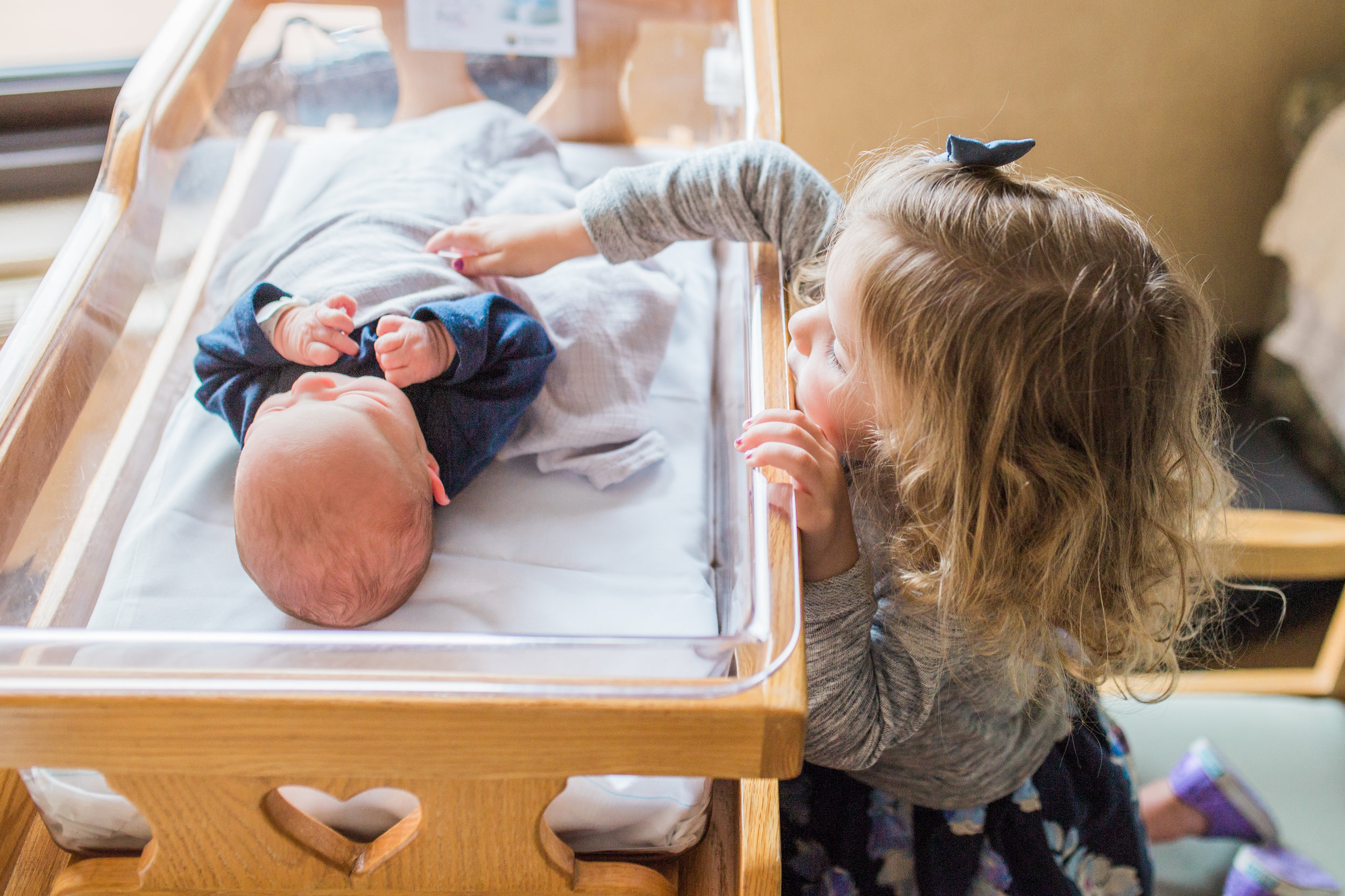 vanessa wyler photography fresh 48 hospital newborn photography brookfield waukesha wisconsin