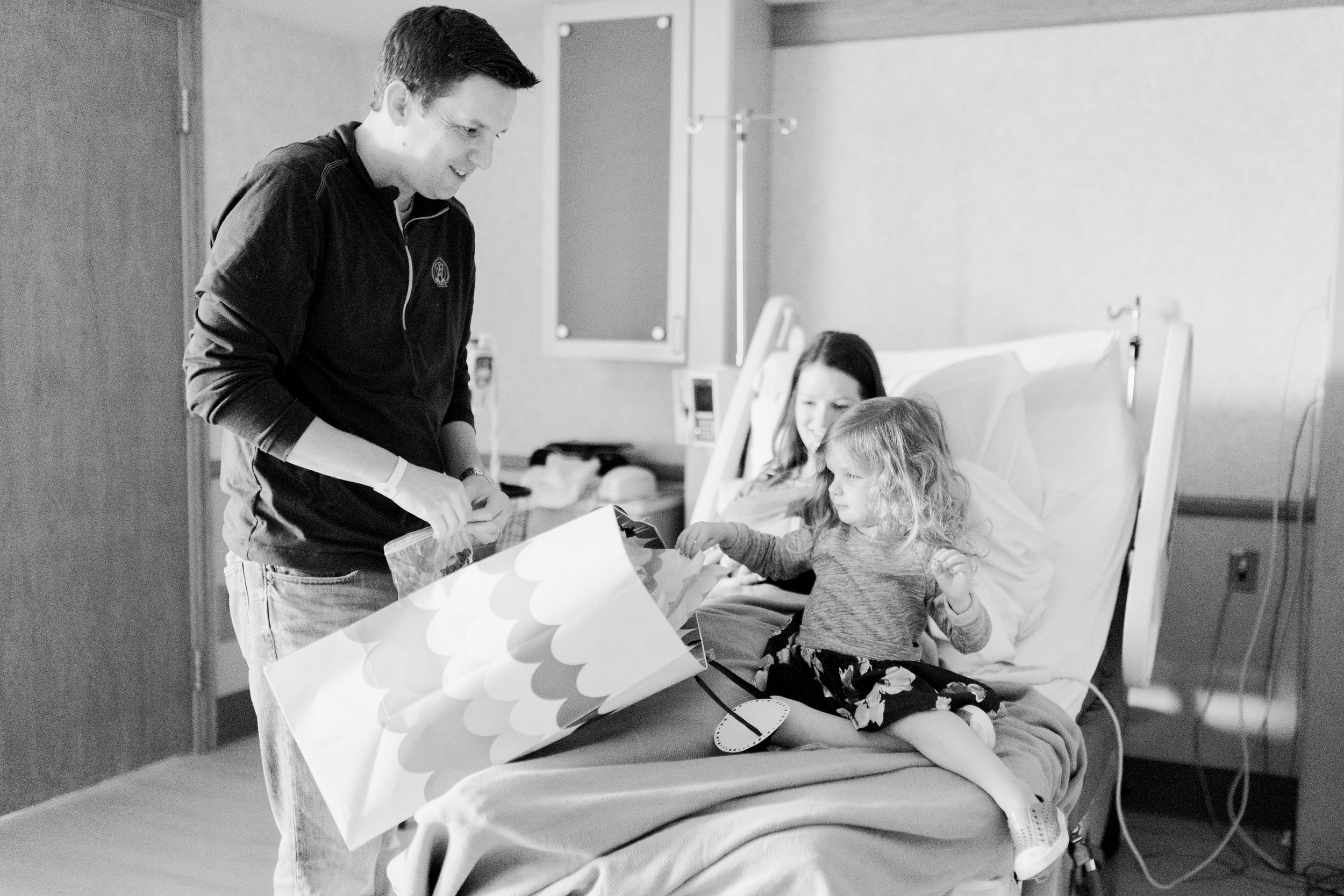 vanessa wyler photography fresh 48 hospital newborn photography brookfield waukesha wisconsin