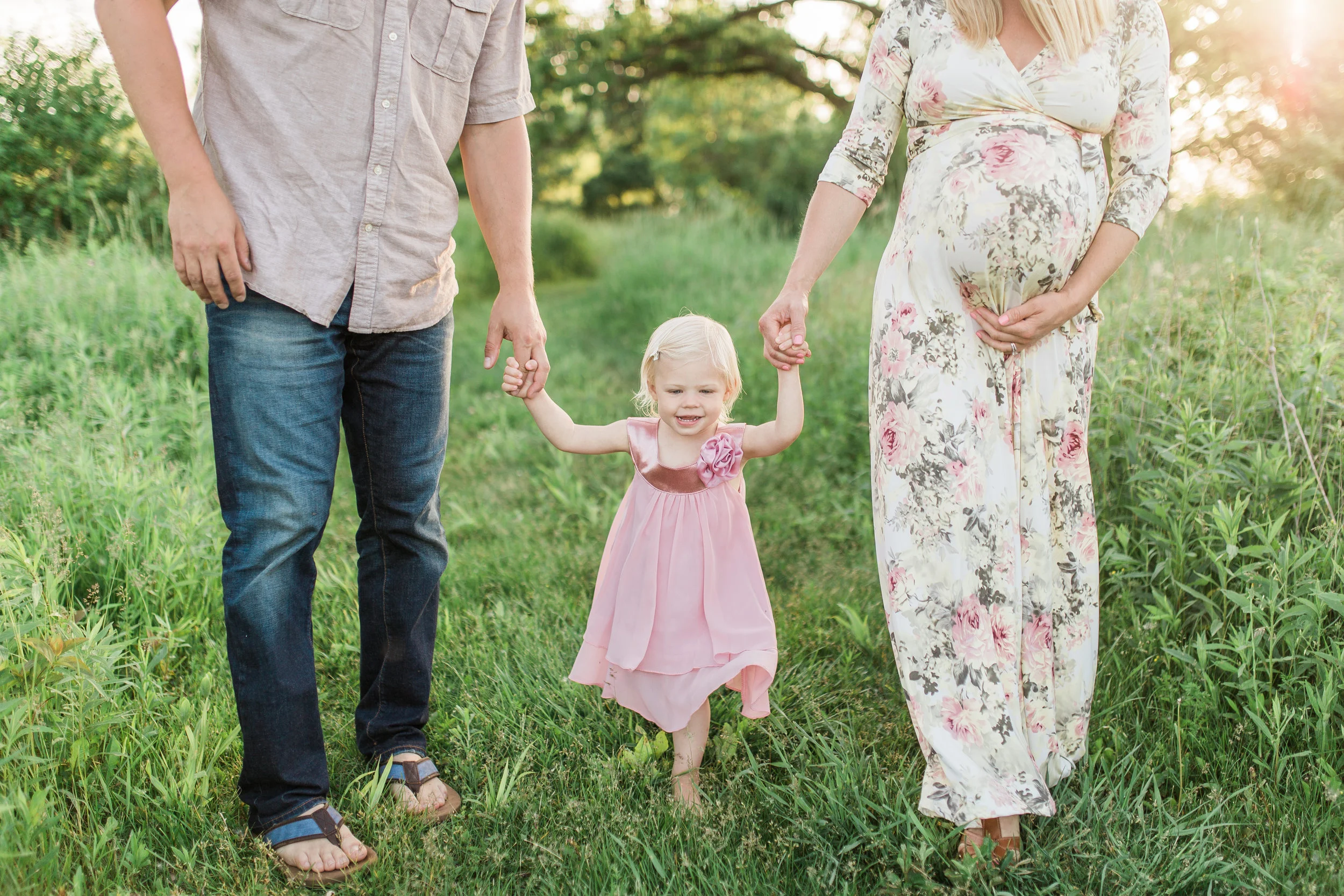 vanessa wyler maternity photography brookfield waukesha wisconsin sunset