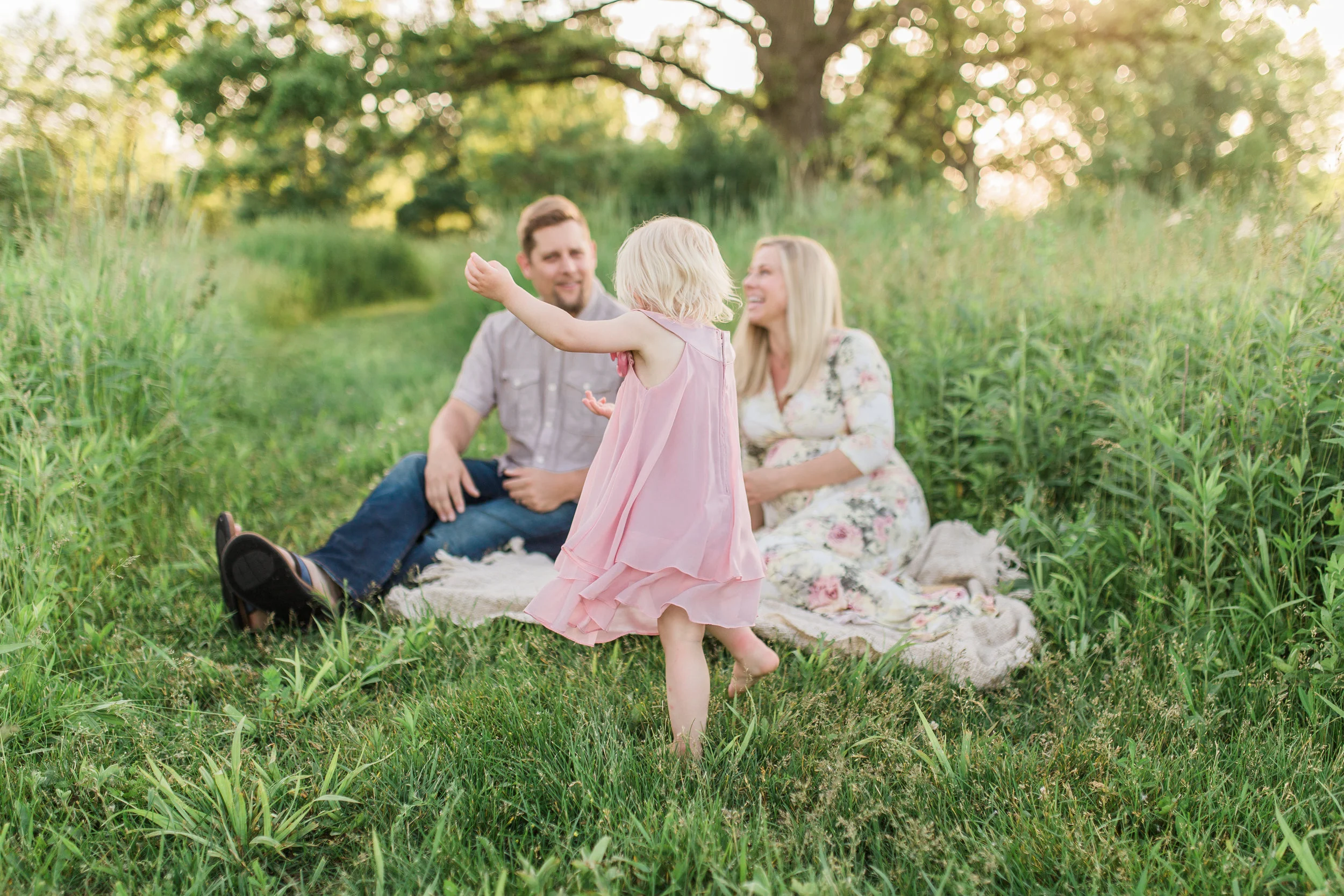 vanessa wyler maternity photography brookfield waukesha wisconsin sunset