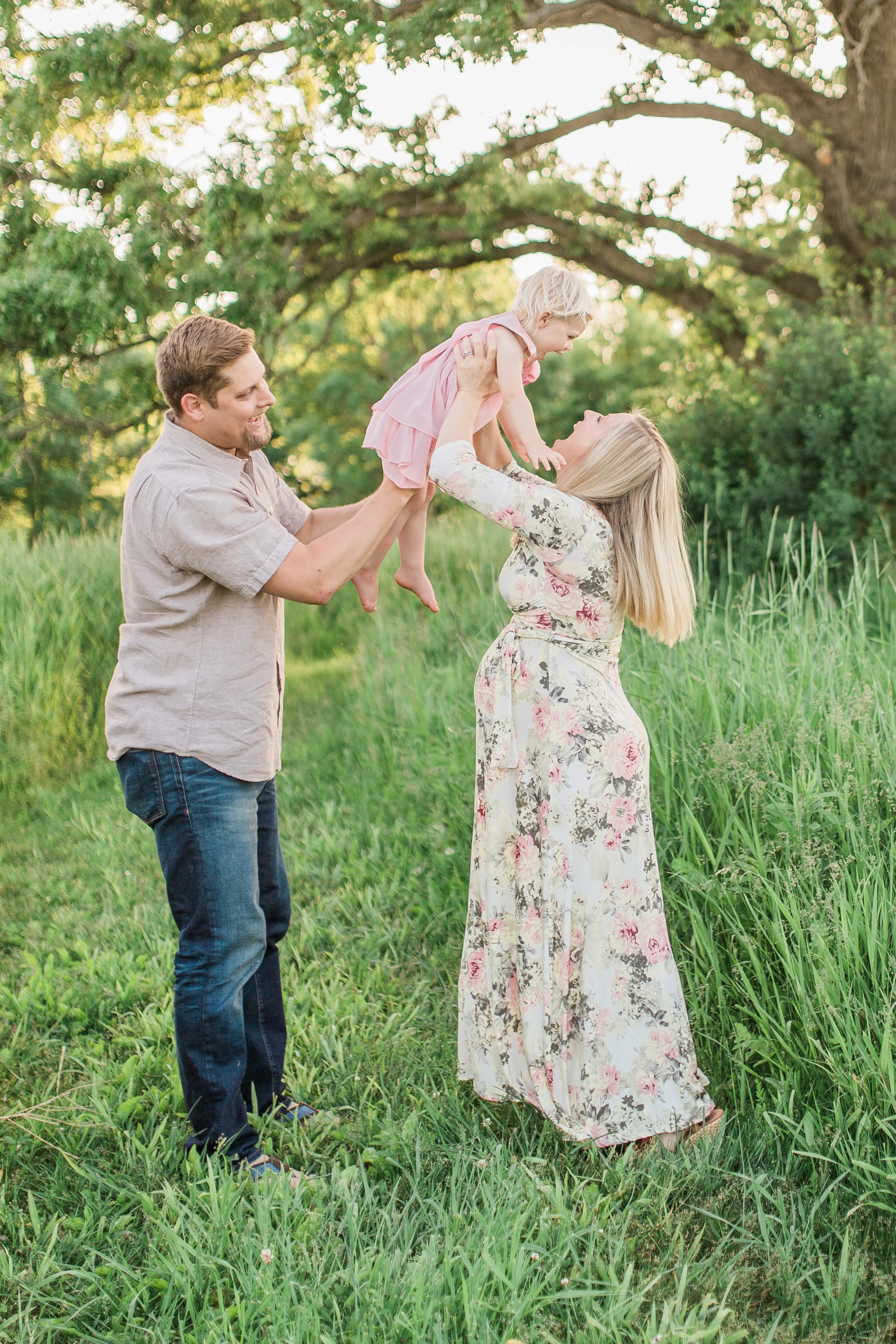 vanessa wyler maternity photography brookfield waukesha wisconsin sunset