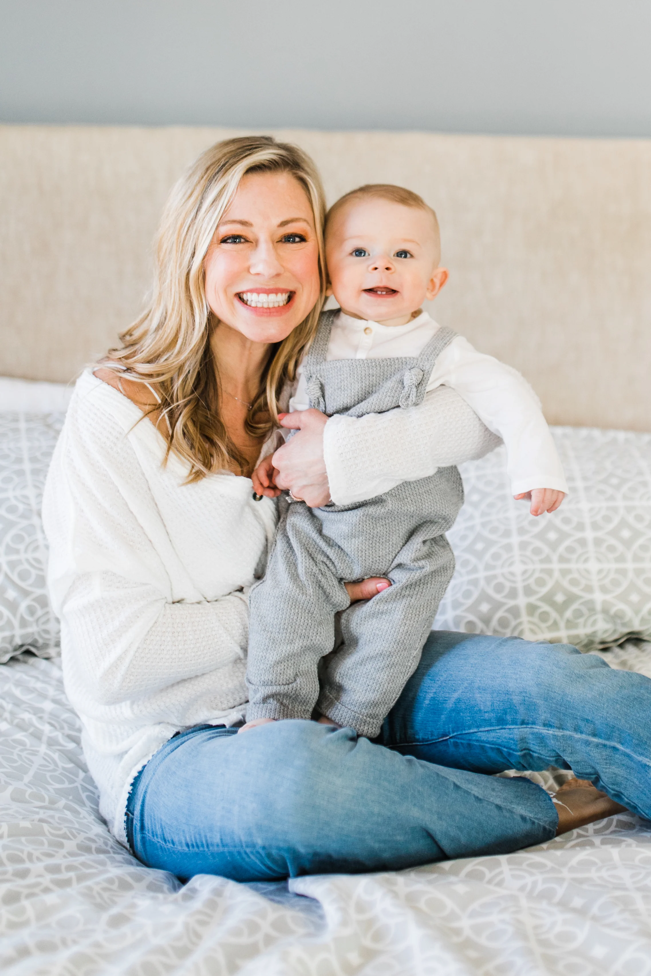 6 month old baby photography session waukesha wi