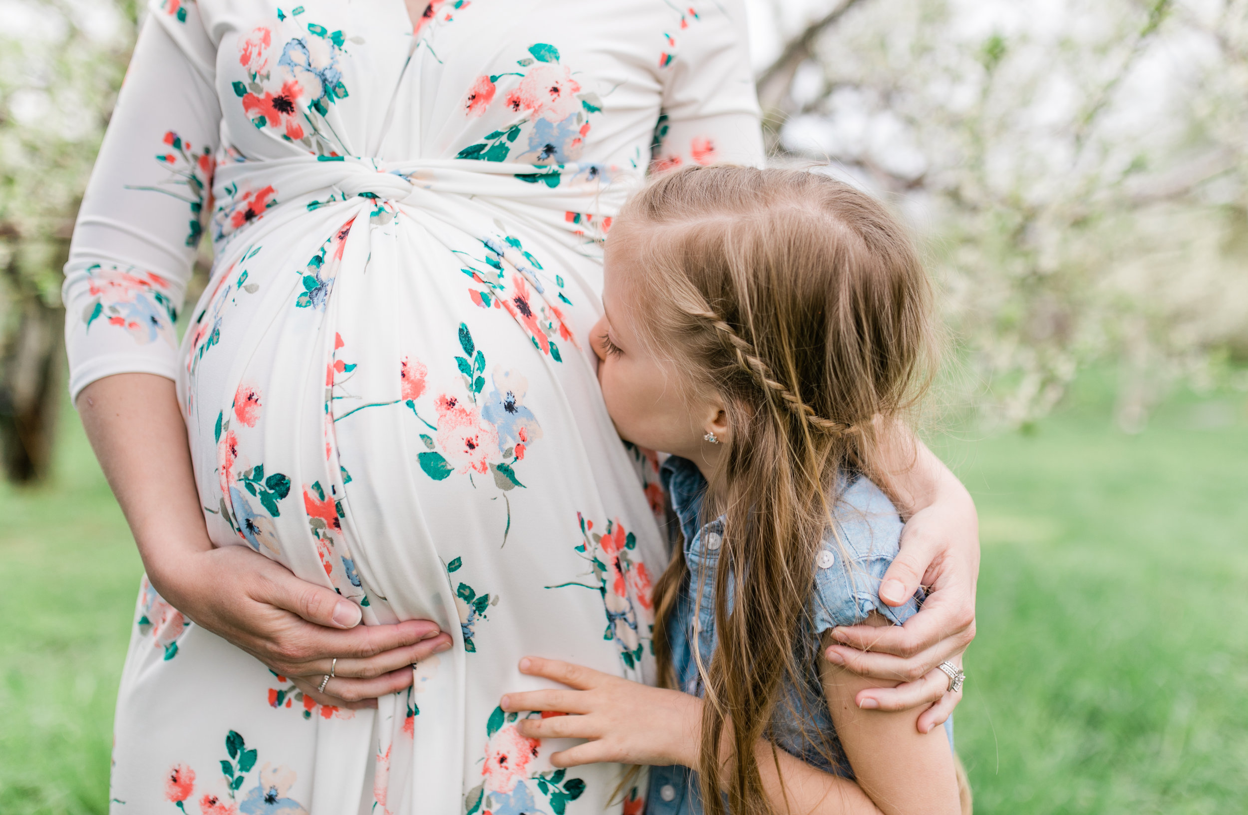 apple orchard photography maternity vanessa wyler pewaukee photographer