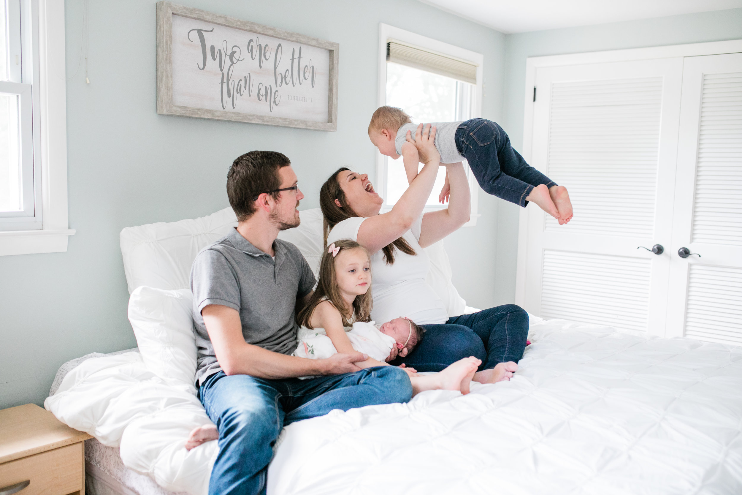 vanessa wyler waukesha newborn photography